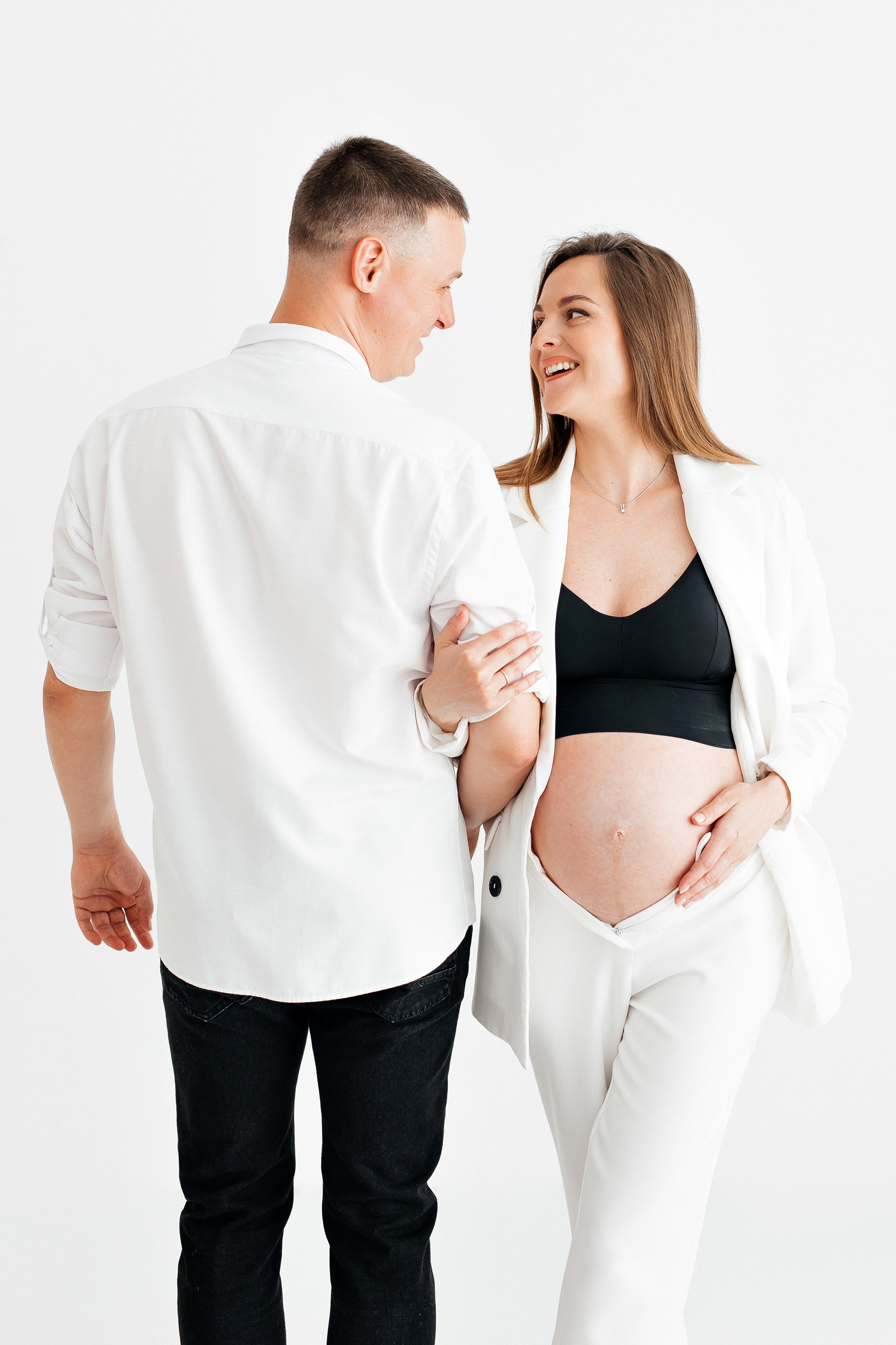 Беременность. Профессиональная детская и семейная фотостудия в Краснодаре