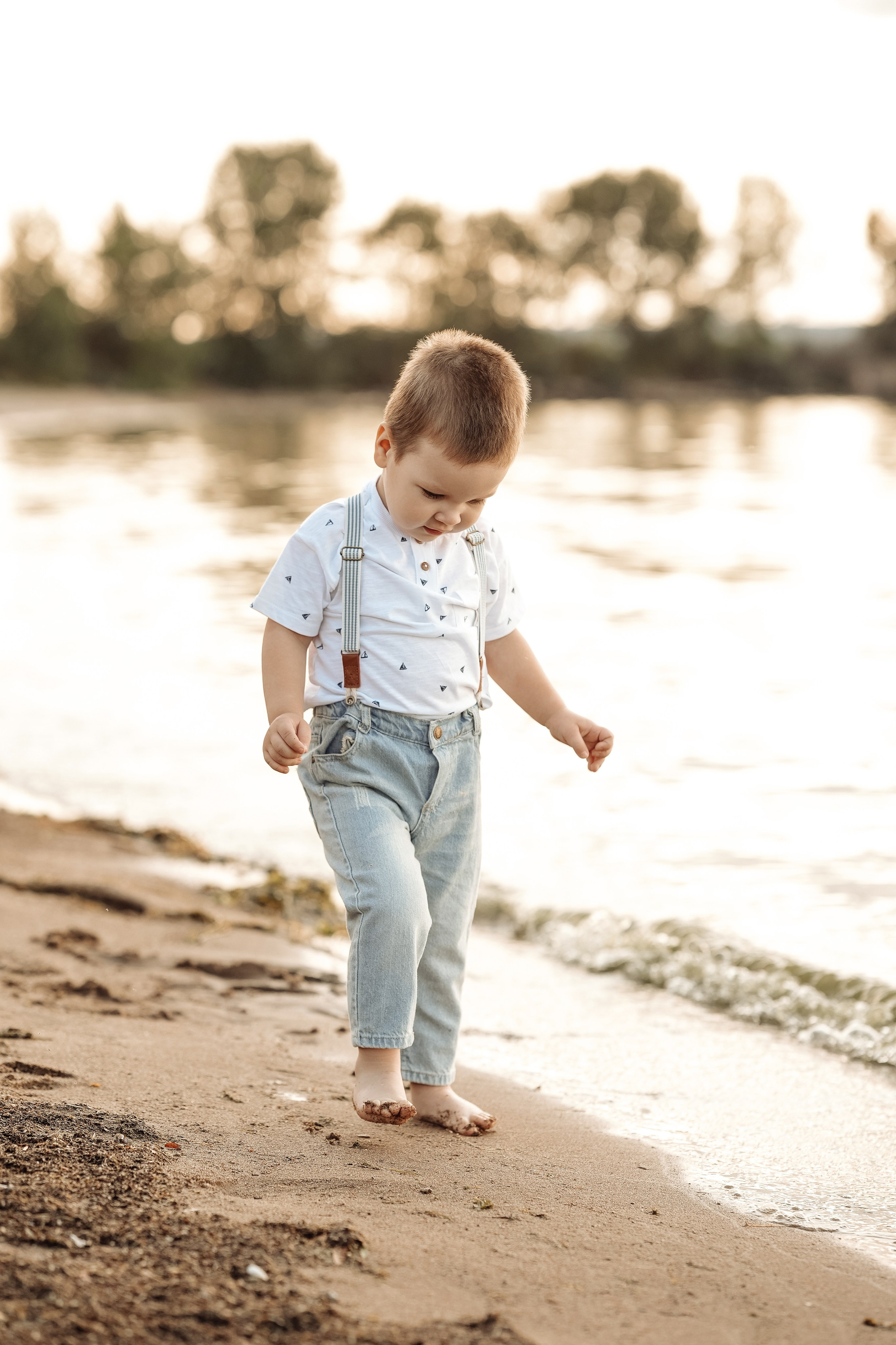 Берег Волги семья лето. Семейный и свадебный фотограф в Ульяновске Арина Авдеева