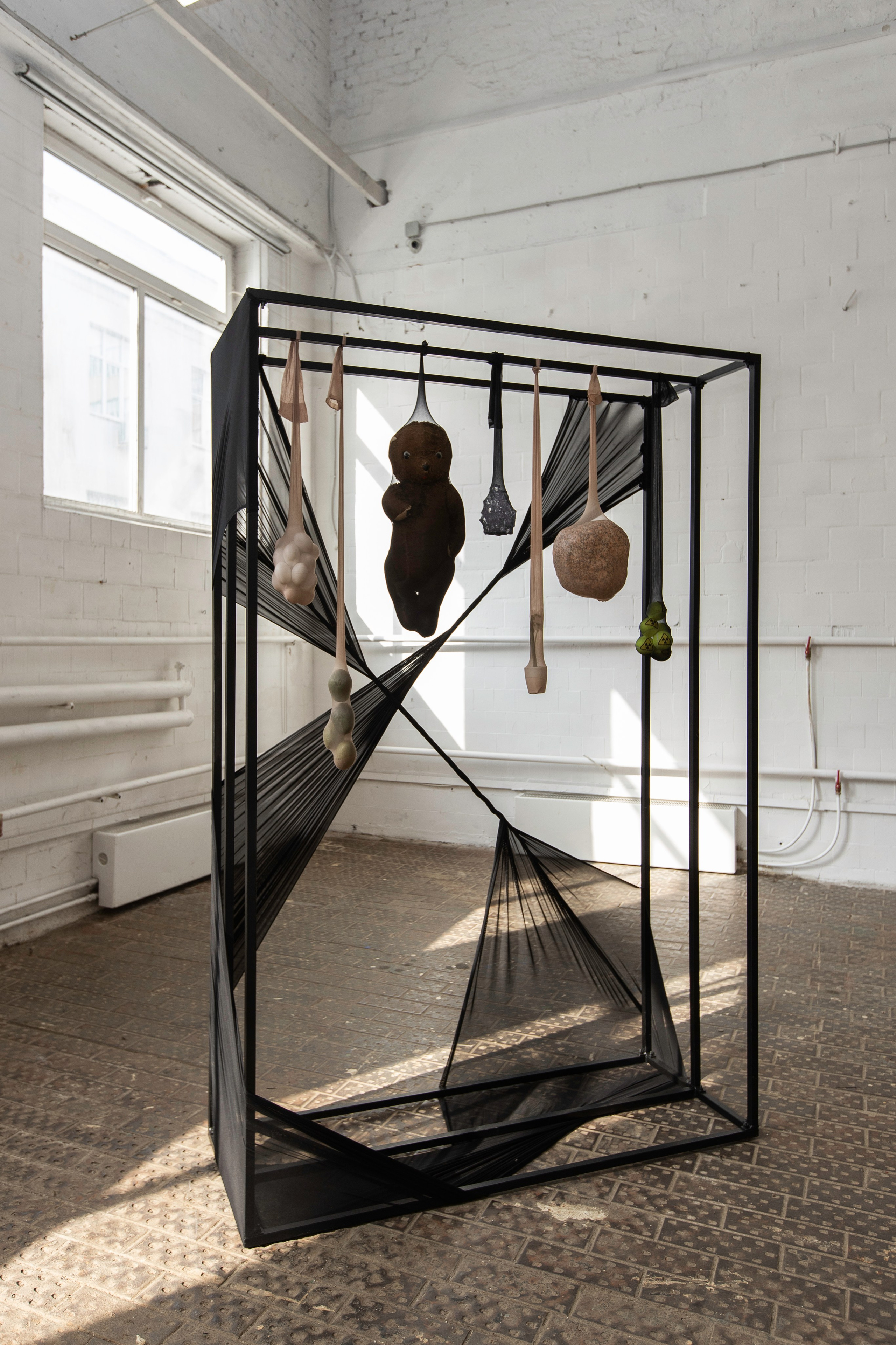 Открытие выставки пульсирующая материя. Фотограф в Москве Десятова Ксения