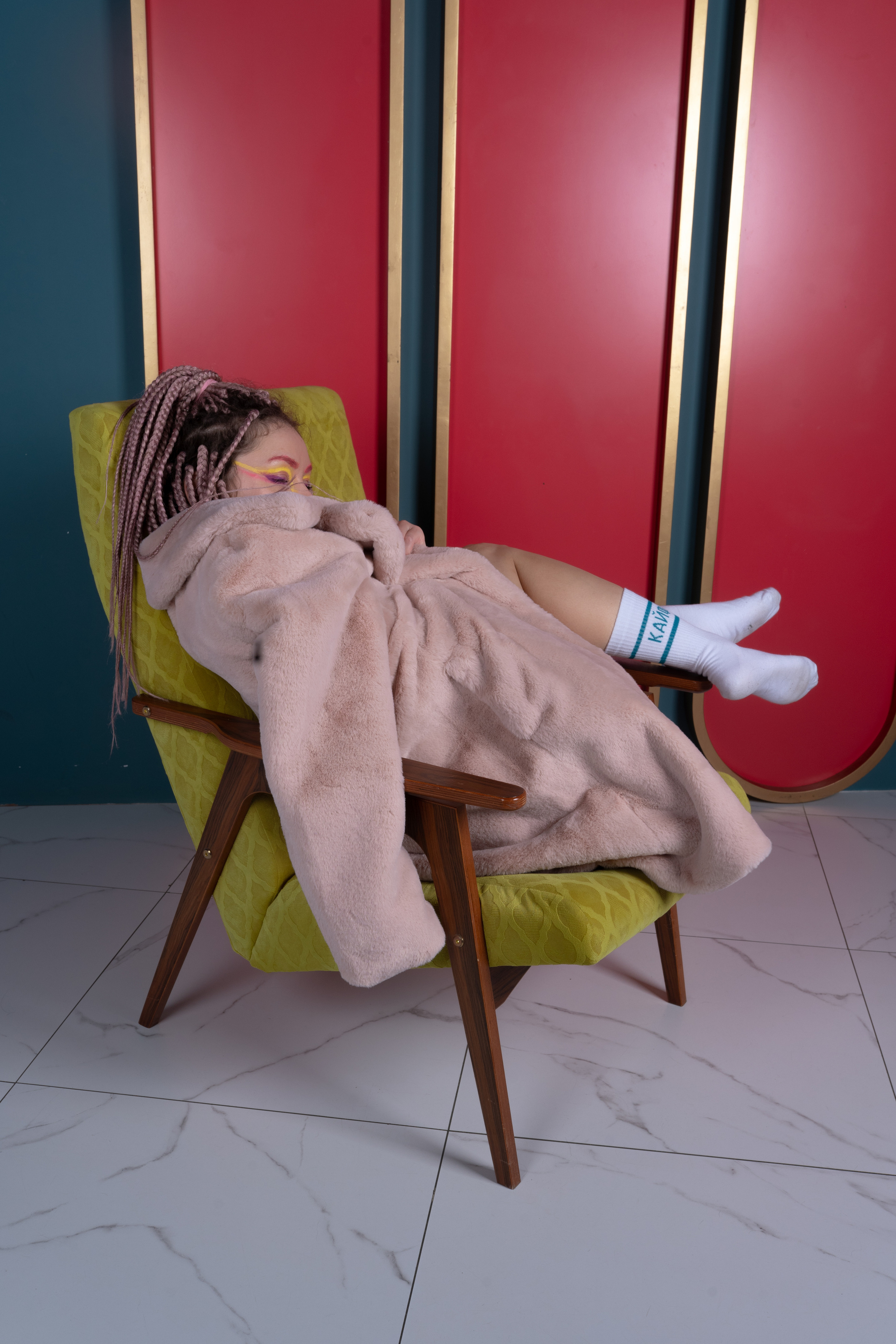 Ксюша зал Мемфис. Фотограф | Ретушер | Катя Костичева