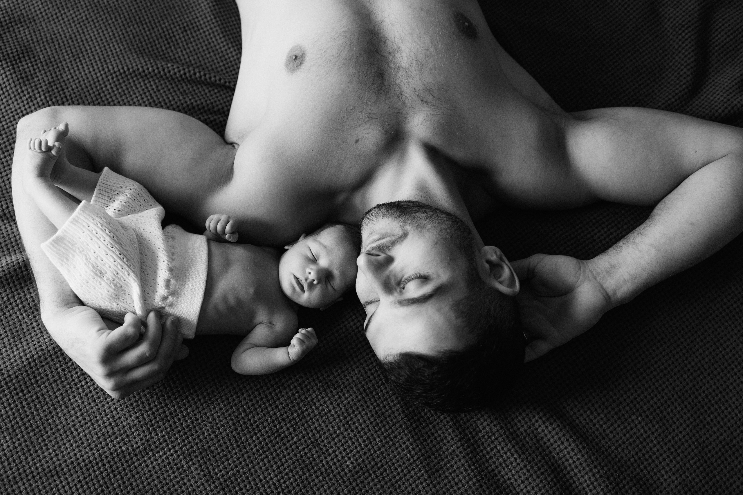 Фотосессия с новорожденным дома. Семейный фотограф в Москве Марина Петра