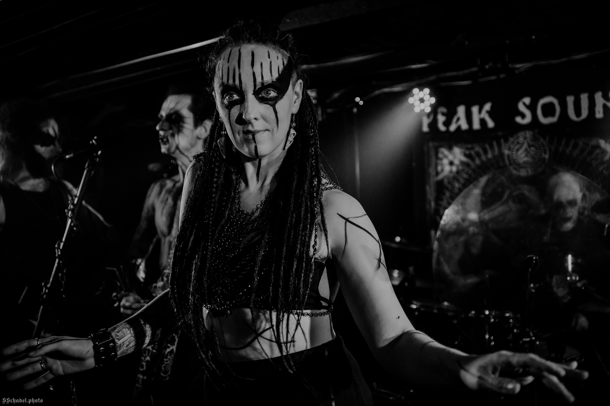 Frostlagte Måne 18.10.25. We will make everything metal!