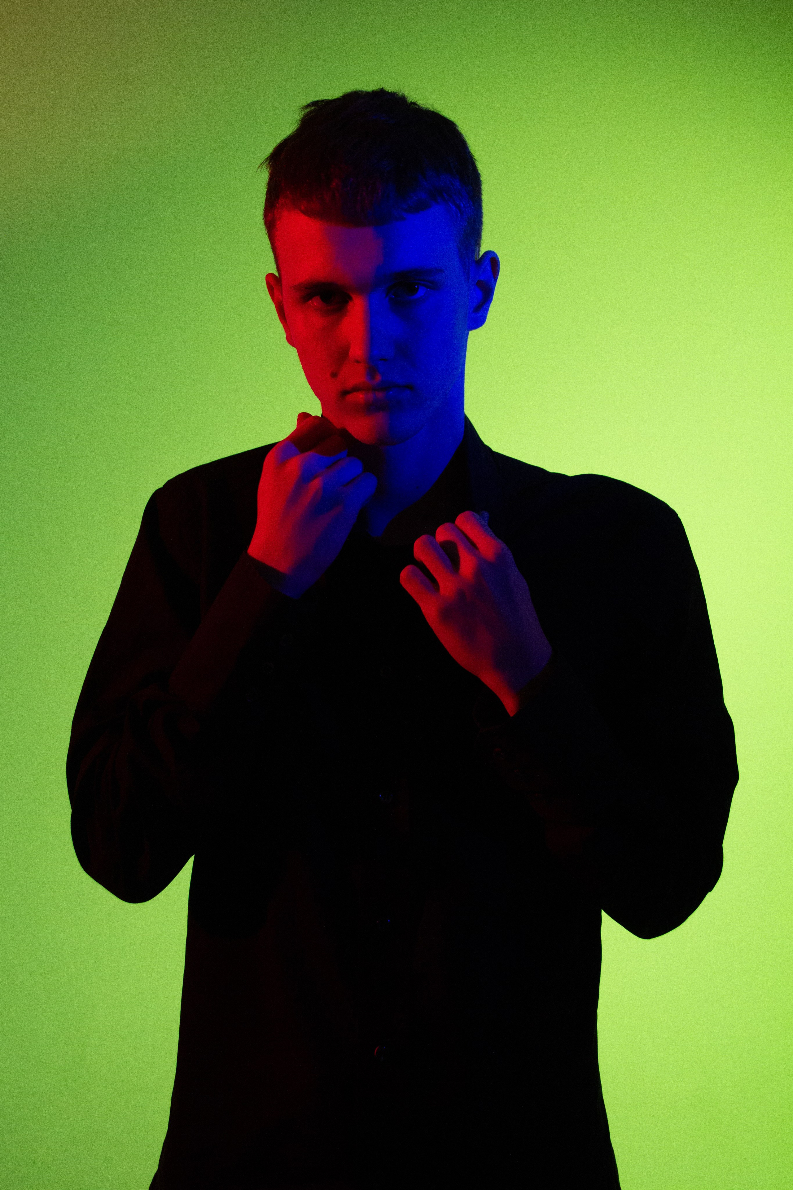 Мужской портрет с цветом. Главная