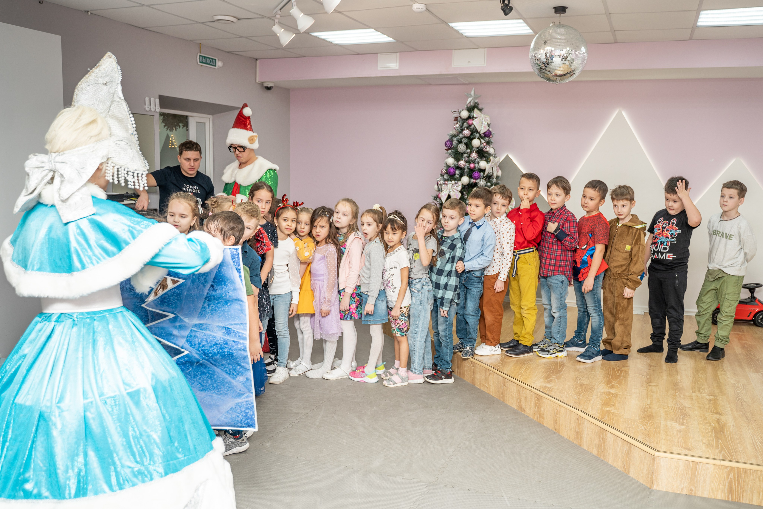 1 гимназия Новогодний утренник. Свадебный и репортажный фотограф в Уфе| Осетрова Ольга