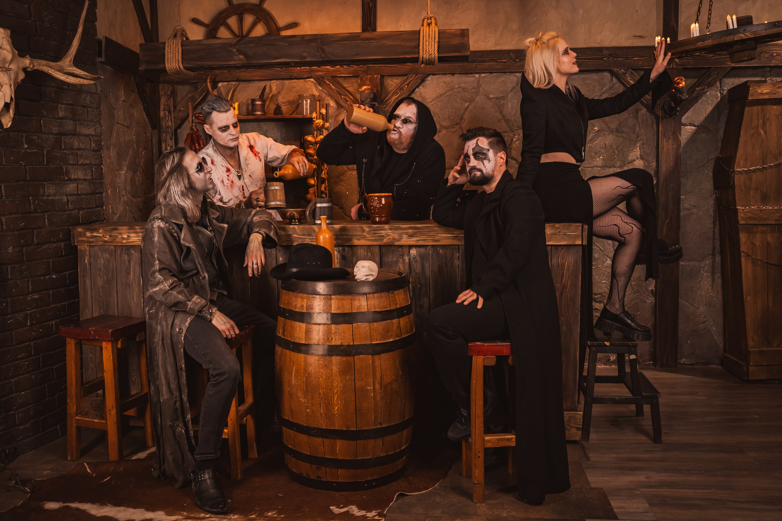 Группа NAGART в таверне. Репортажный фотограф Анастасия Рубцова