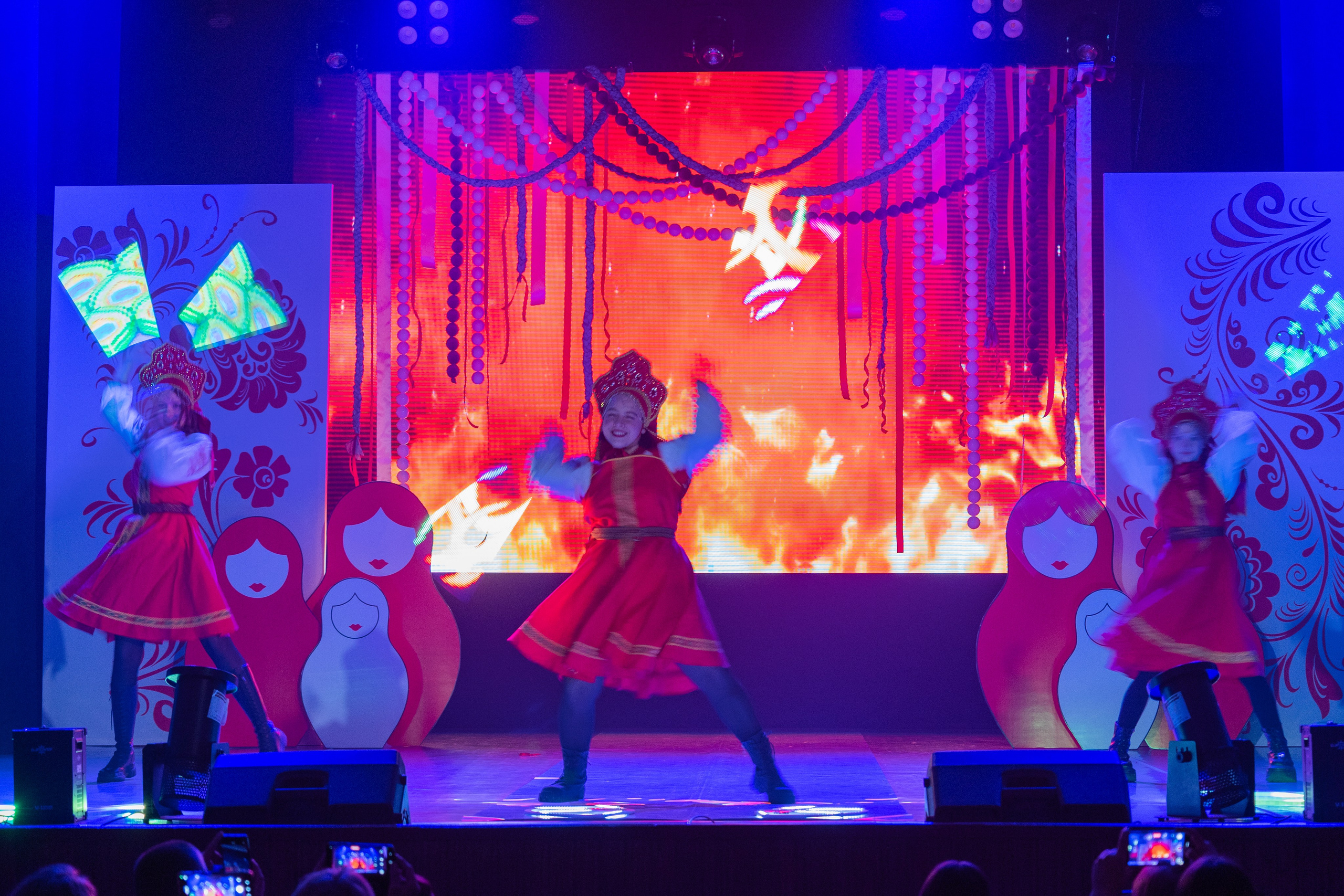 Показ Happy Kids. Выпускные альбомы во Владивостоке