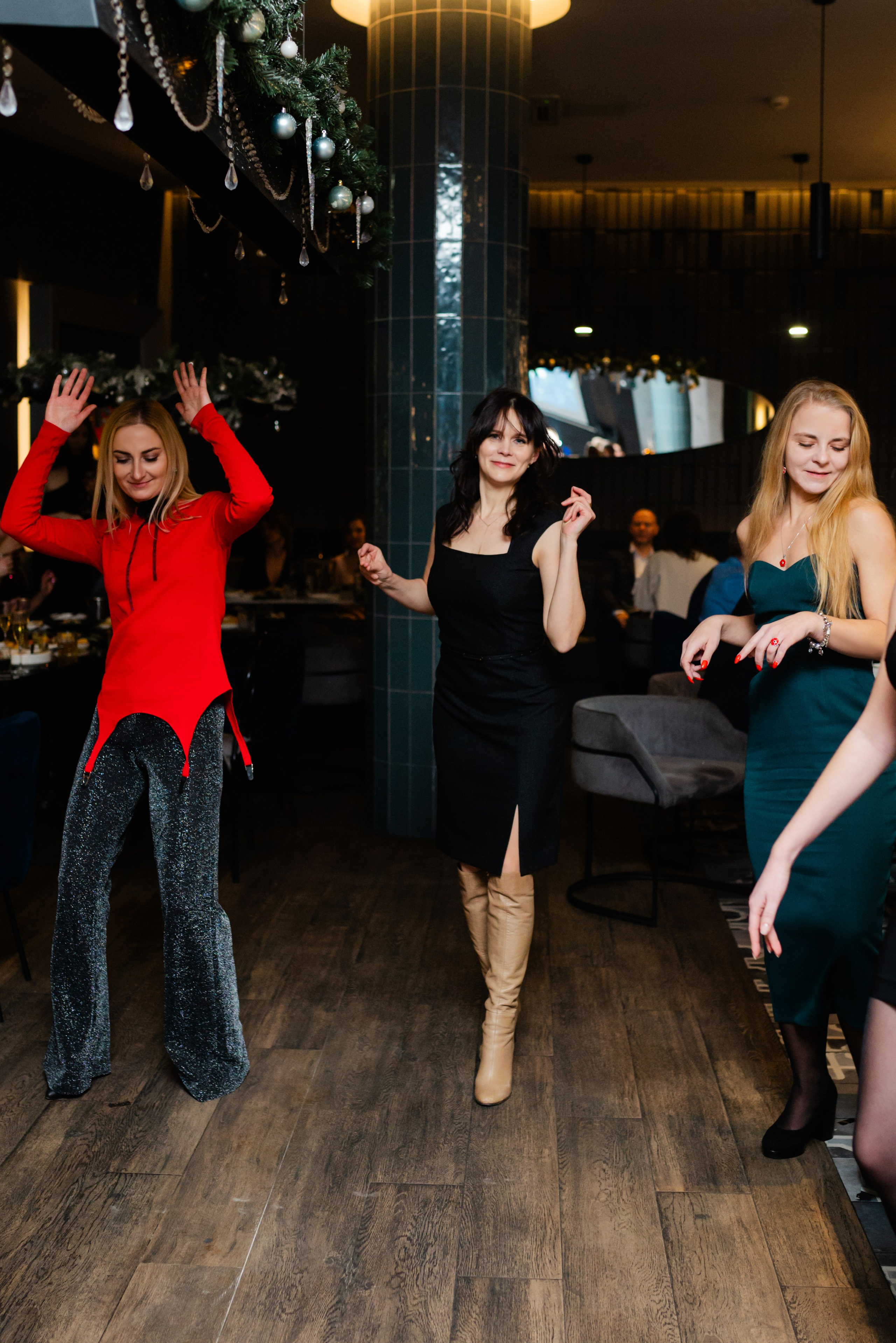 Корпоратив для «Компьютеры и периферия». Свадебный фотограф в городе Минск Крохмалюк Анна