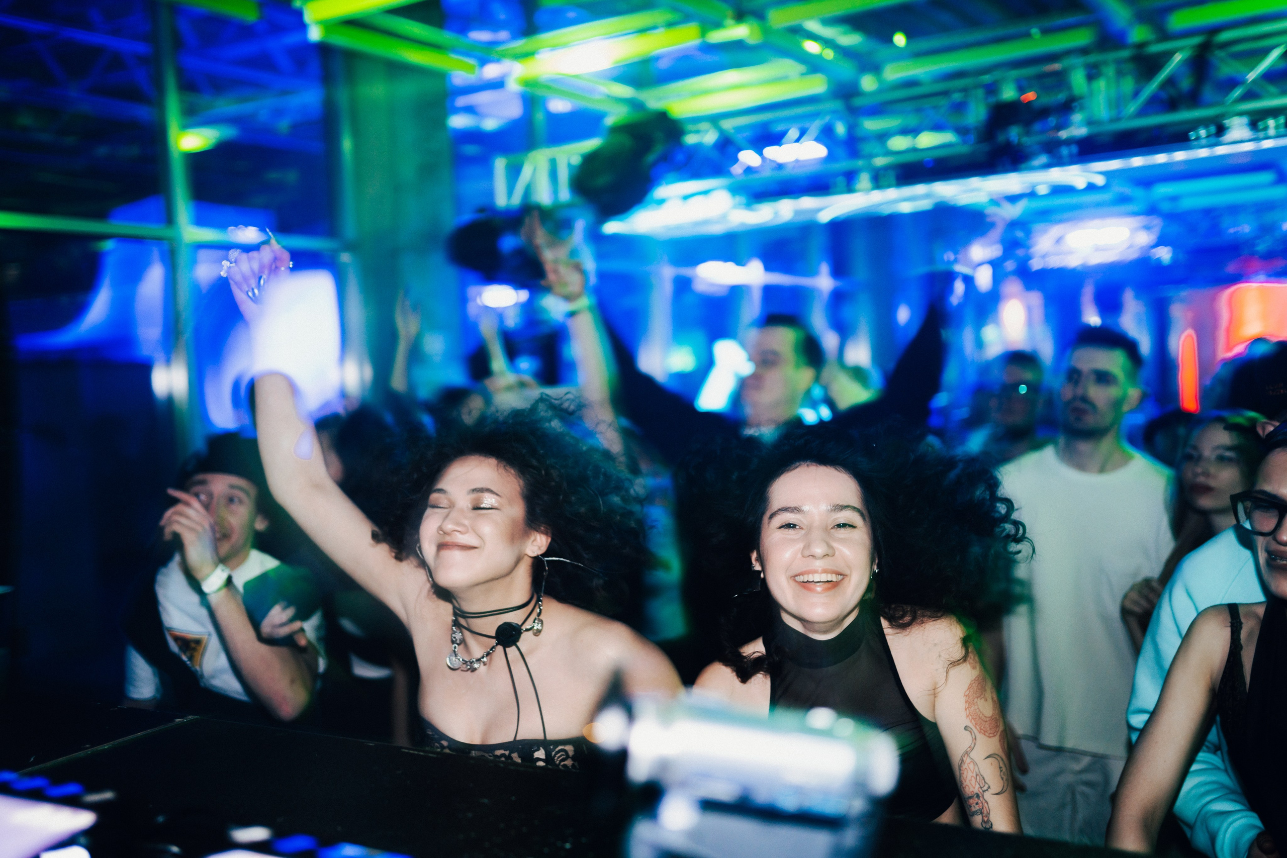 Ночная смена. Главная