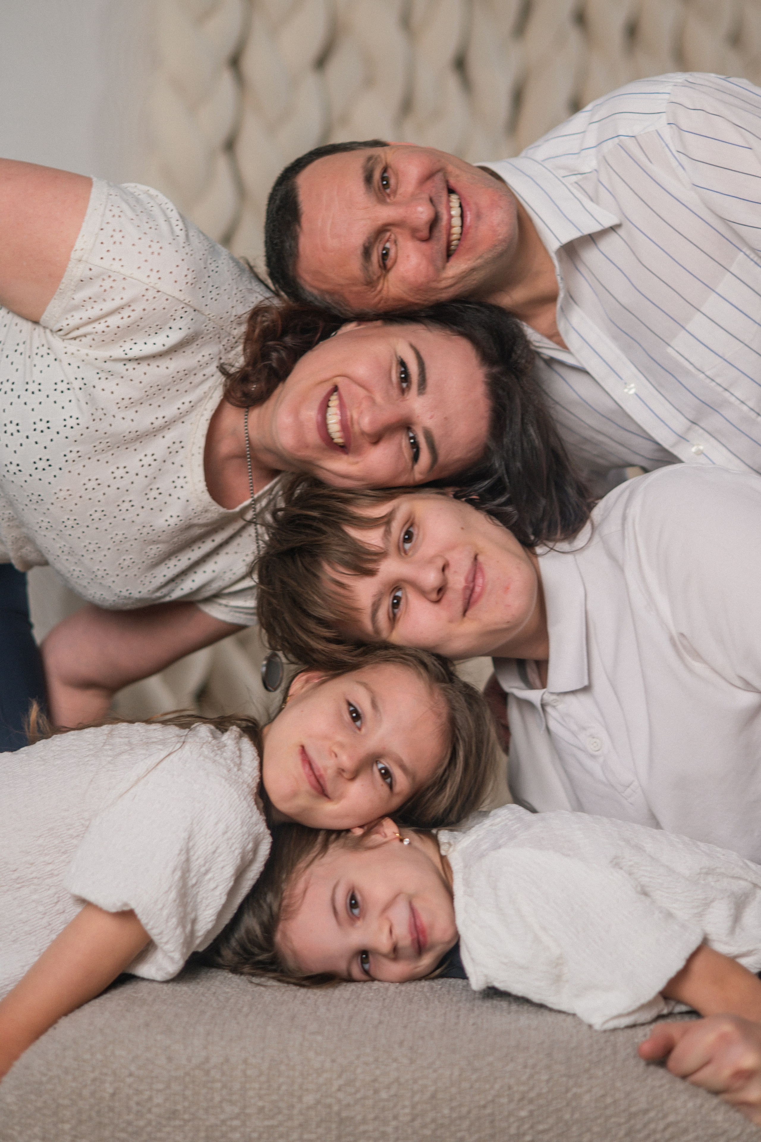 Семейная Фотосессия. Я Ольга Казанцева, фотографирую снимаю ваши киноистории и печатаю фото и цифровые портреты на холсте