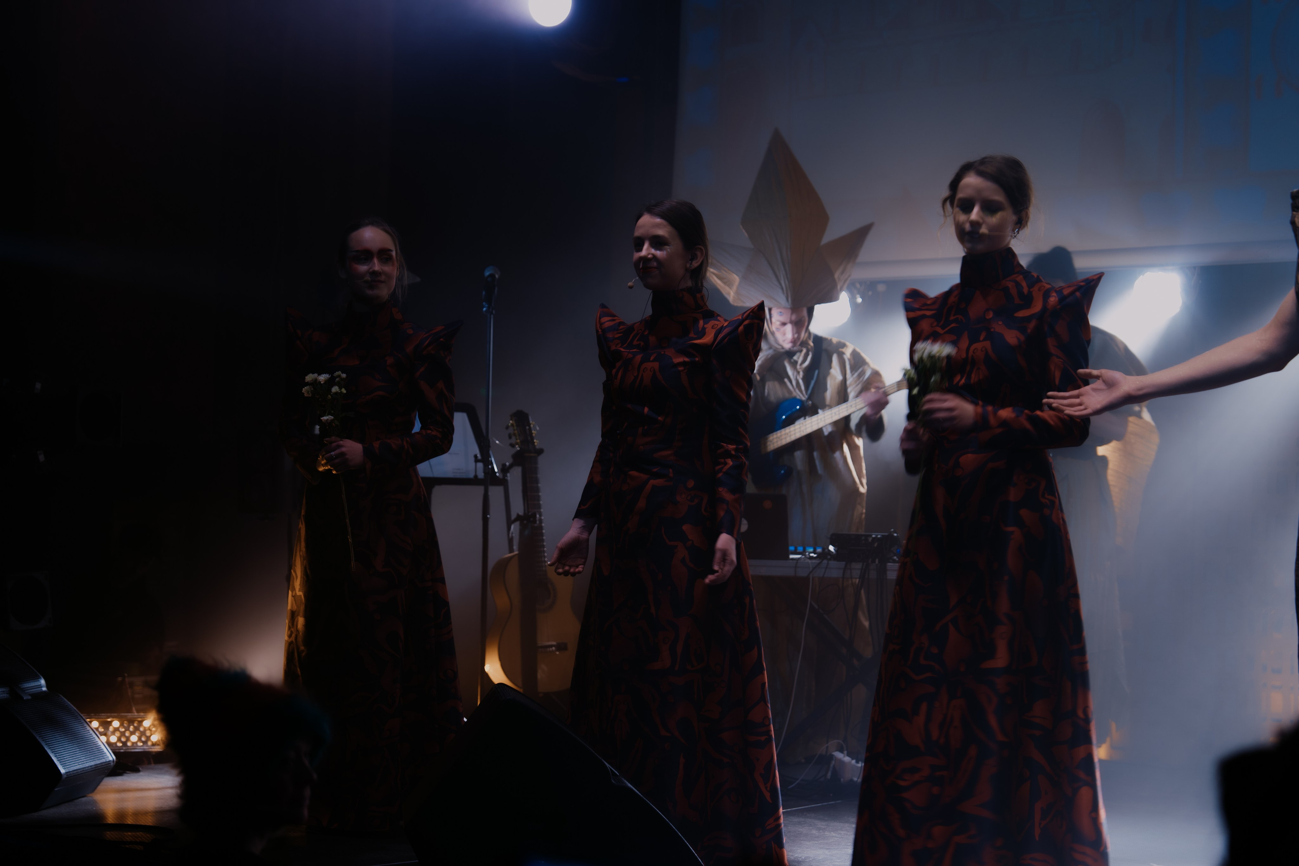 СЛОВО. Ансамбль «КОМОНЬ». @tomrus: Рустам Шагиморданов — фотограф