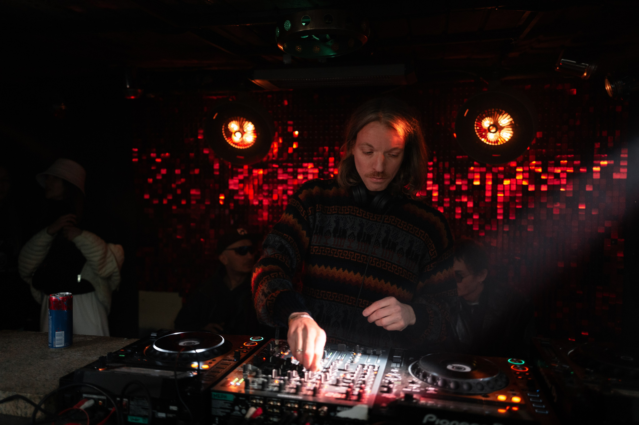 SICK YEARS, ARMA ╳ SILA SVETA. @tomrus: Рустам Шагиморданов — фотограф