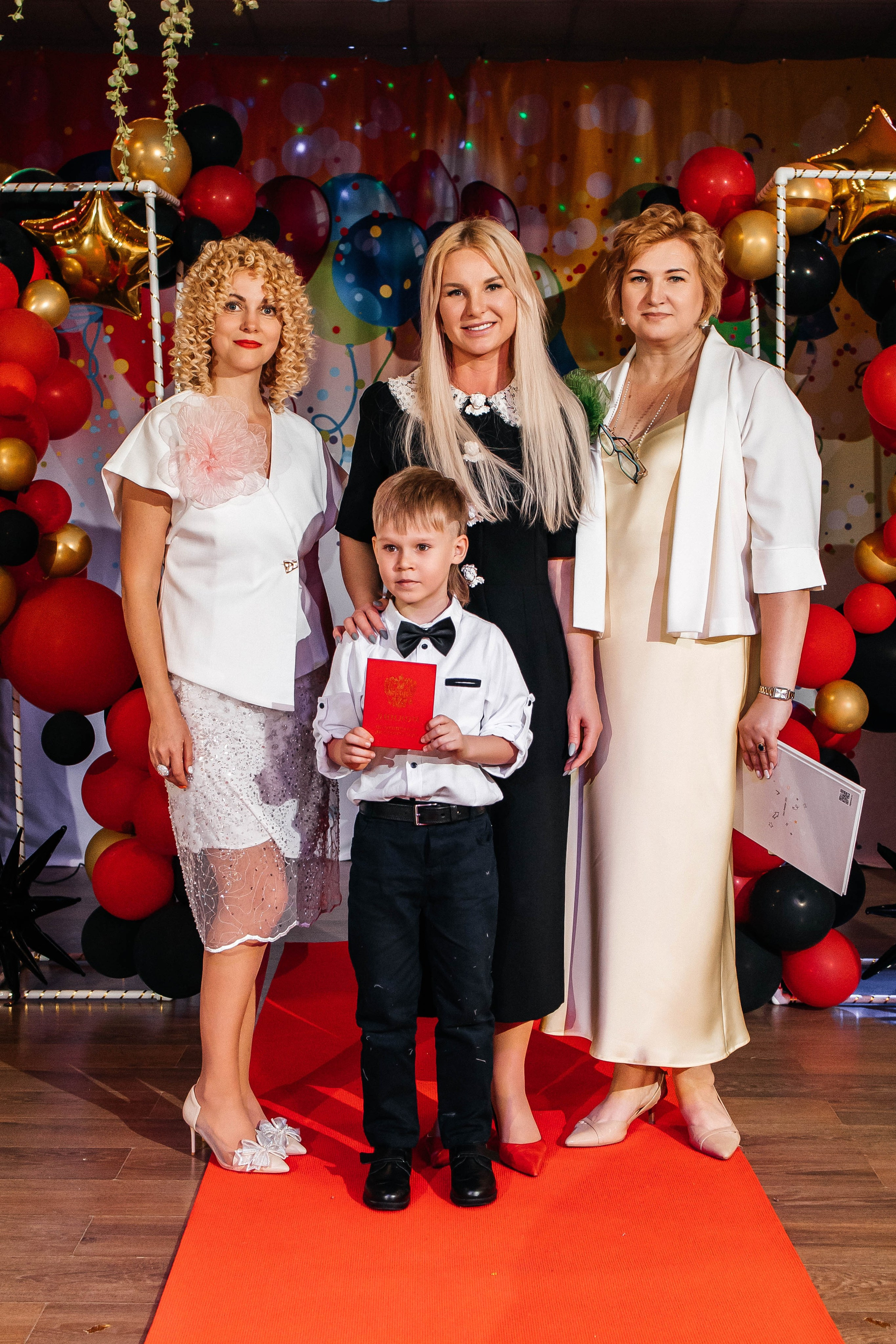 Выпускной в ЛИМПИК. Фотограф в Санкт-Петербурге Виктория Безверхая