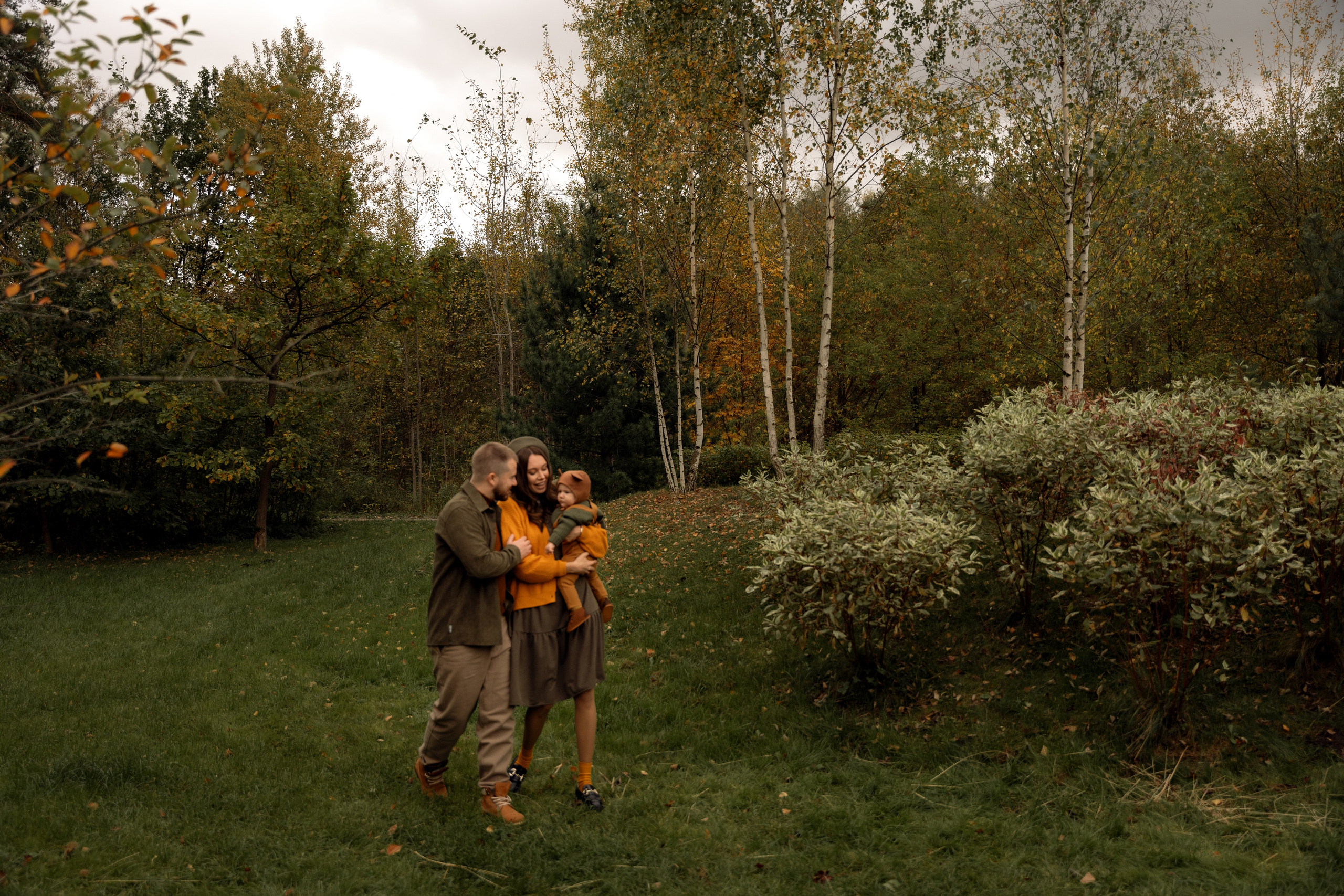 Осень в парке. Семейный фотограф Москва. Фотограф беременности и материнства Москва