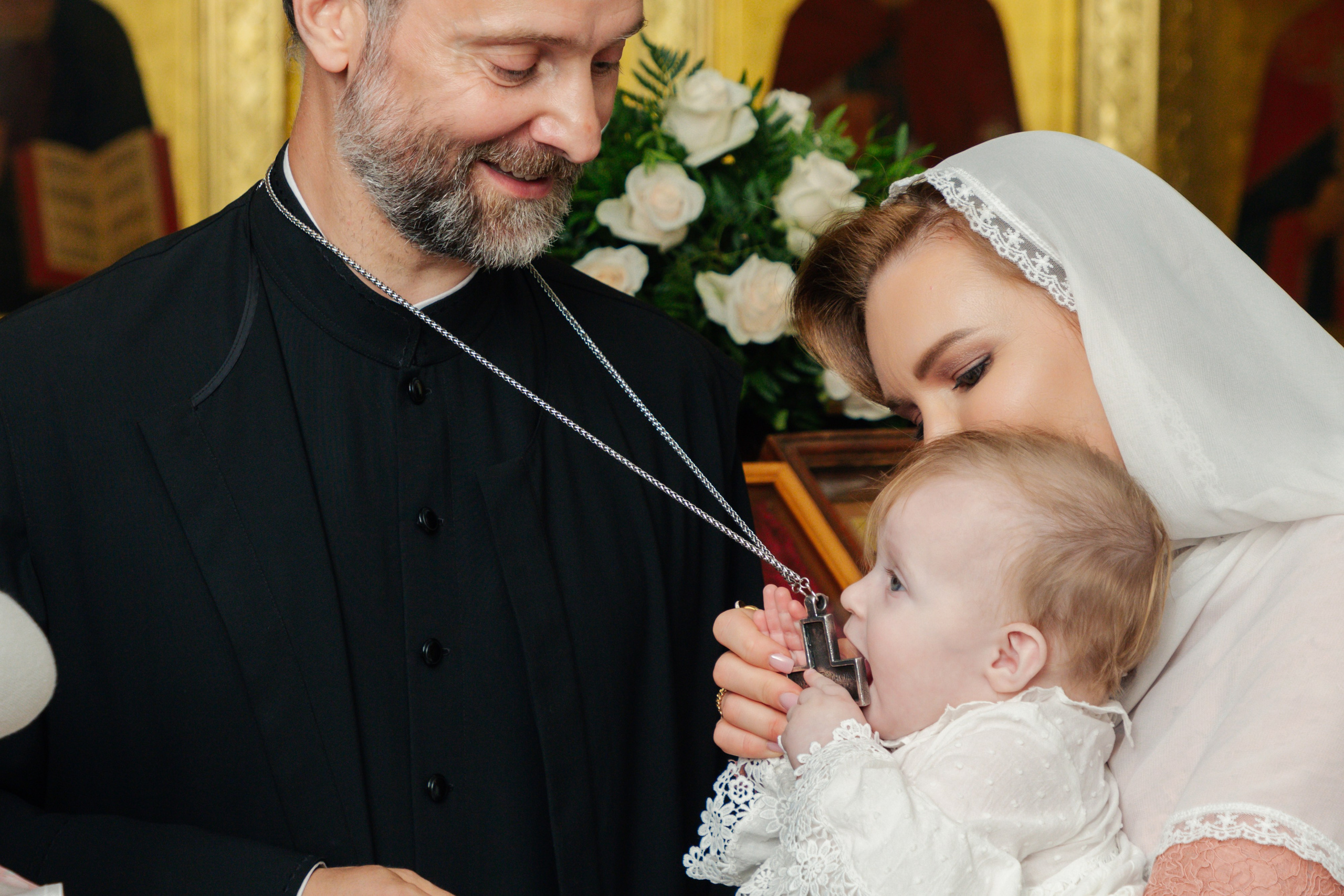 Церковь чудотворной иконы Божией Матери Всех Скорбящих Радость с грошиками. Фотограф на крещение в Санкт Петербурге