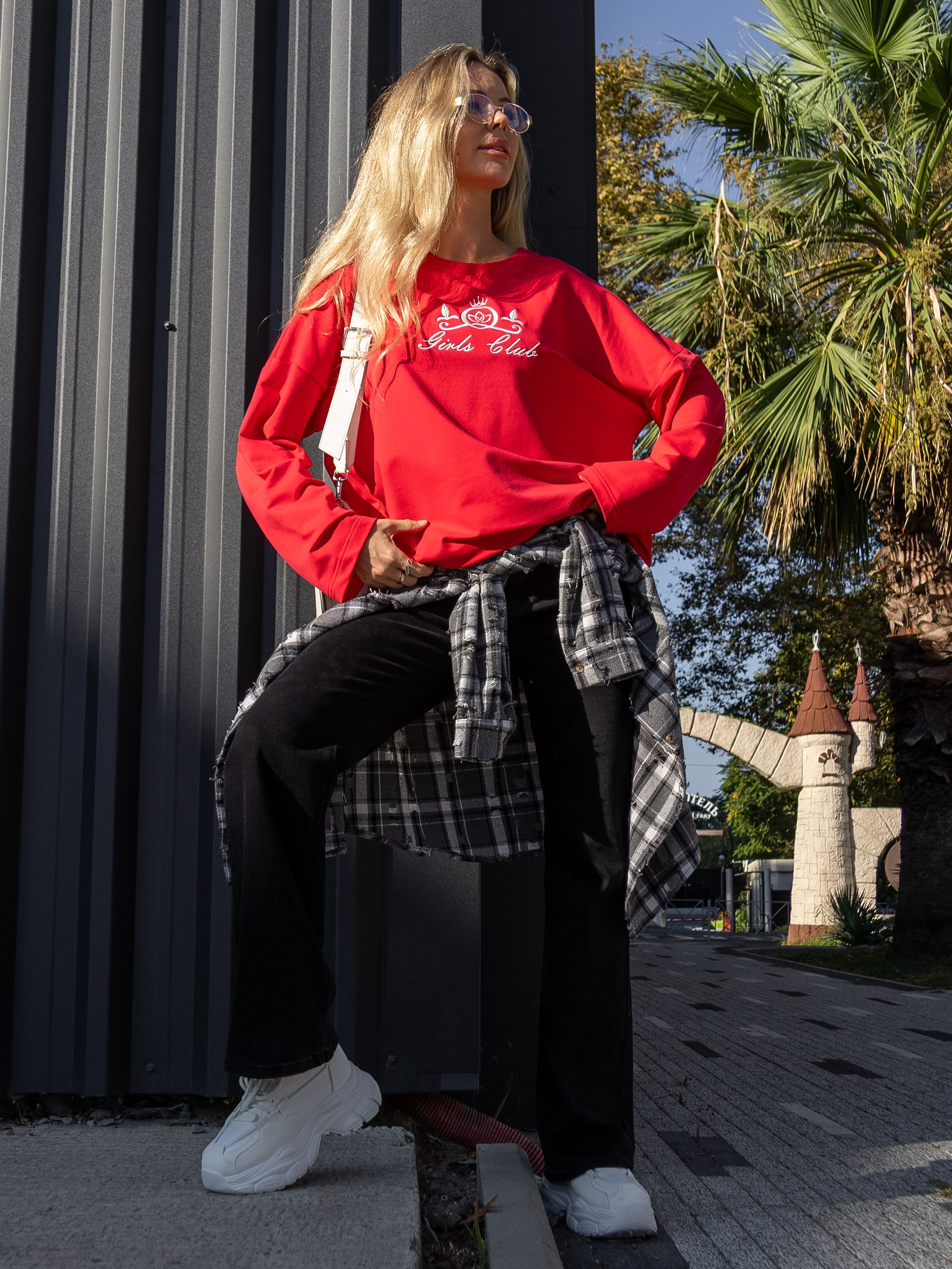 Евгения. Фото для маркетплейсов в самых сочных локациях города Сочи