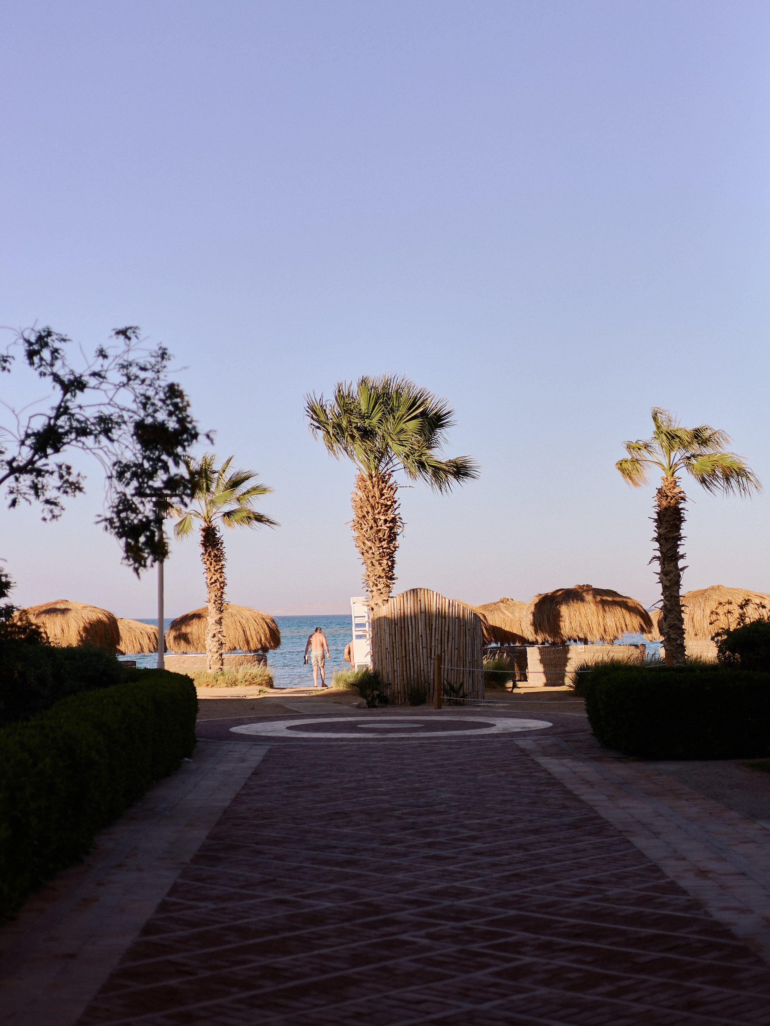 Другое 2. Jorgis Talè — photographer, kind person, teacher of arts and other mag