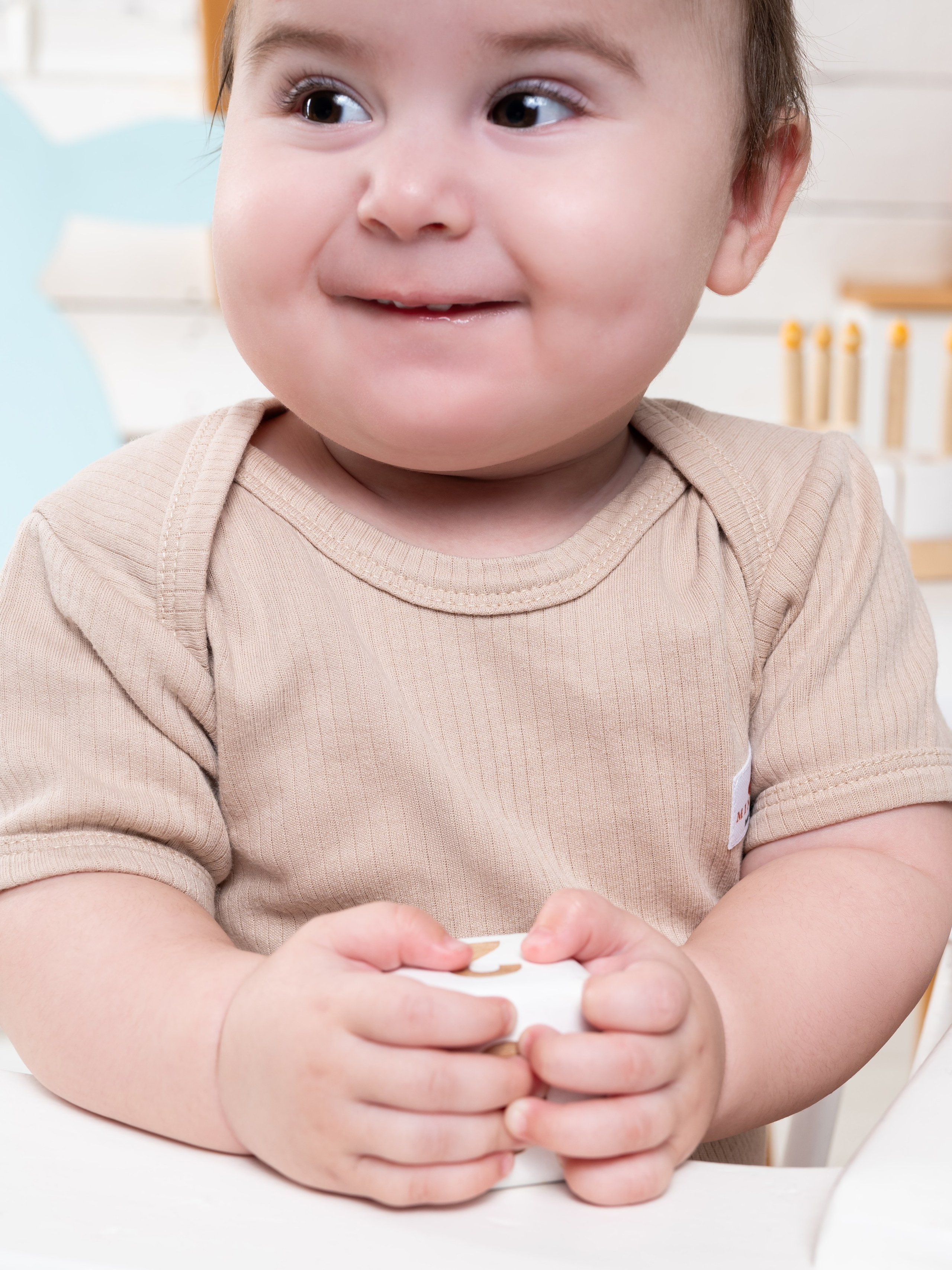 Боди детские. Предметный фотограф, фото для маркетплейсов Пятигорск, КМВ