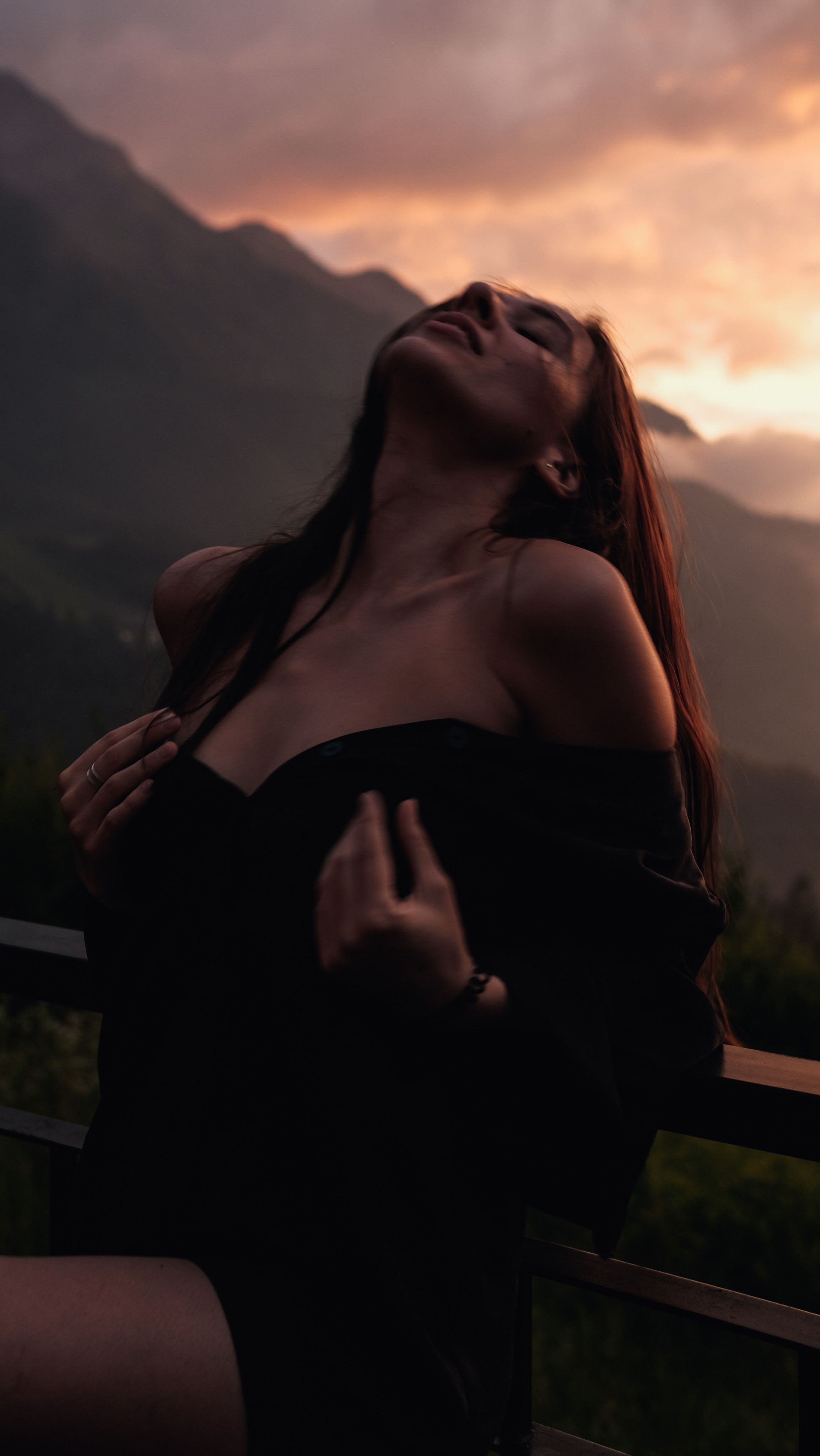 Закат на красной поляне. Главная