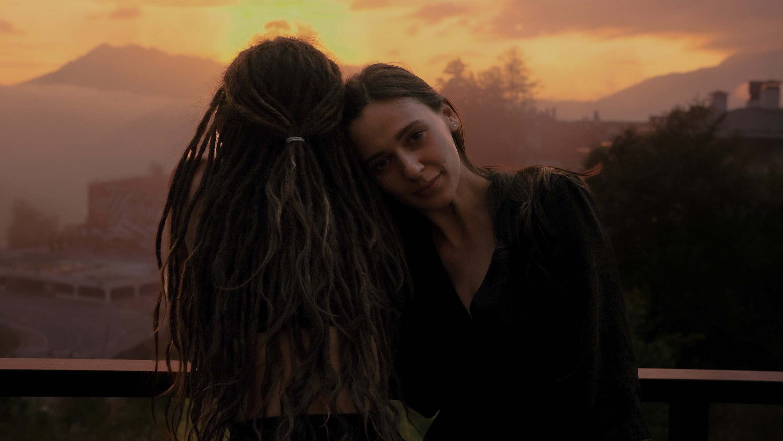 Закат на красной поляне. Главная