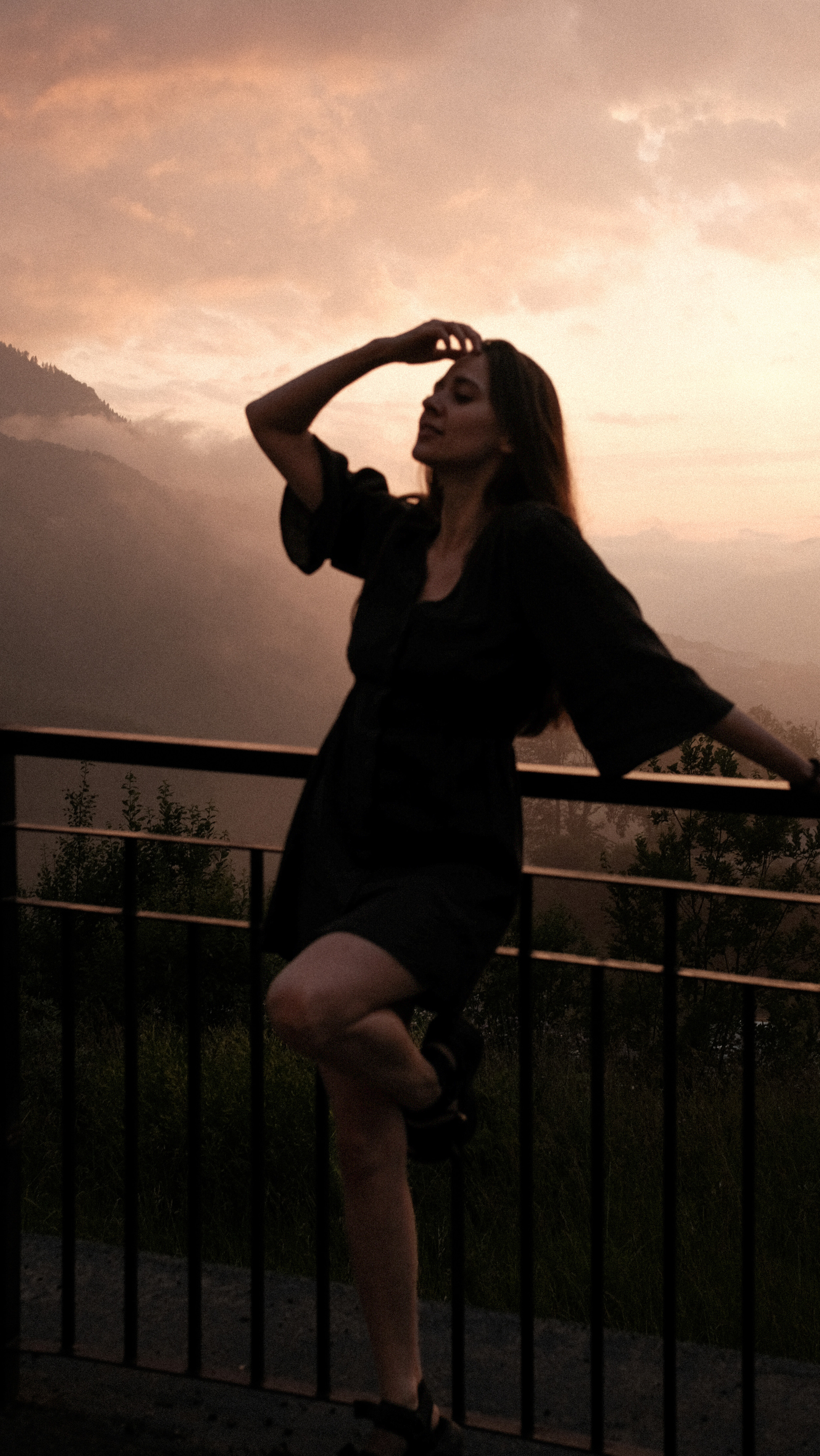 Закат на красной поляне. Главная