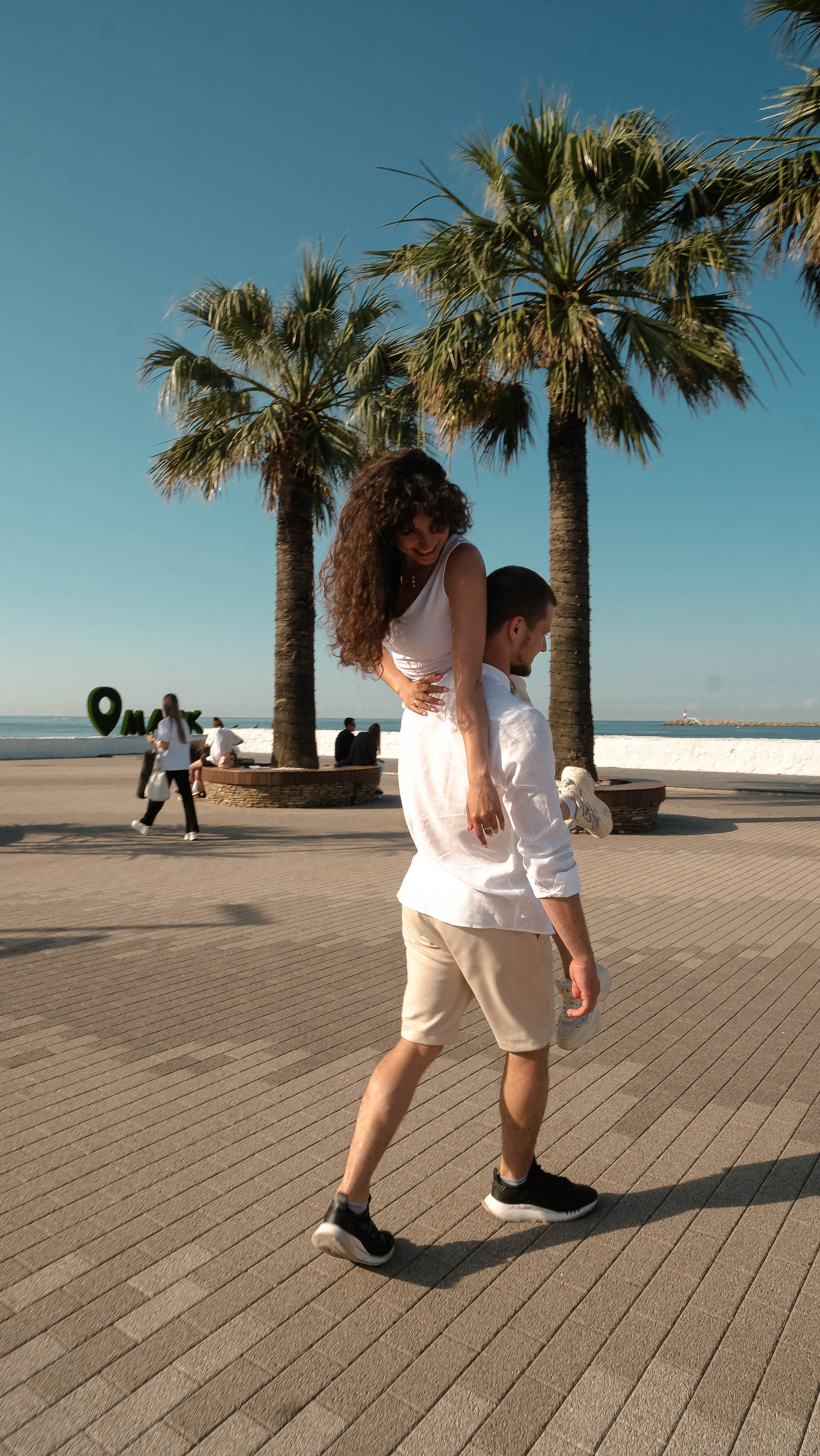 Сергей и Сюзанна. Главная