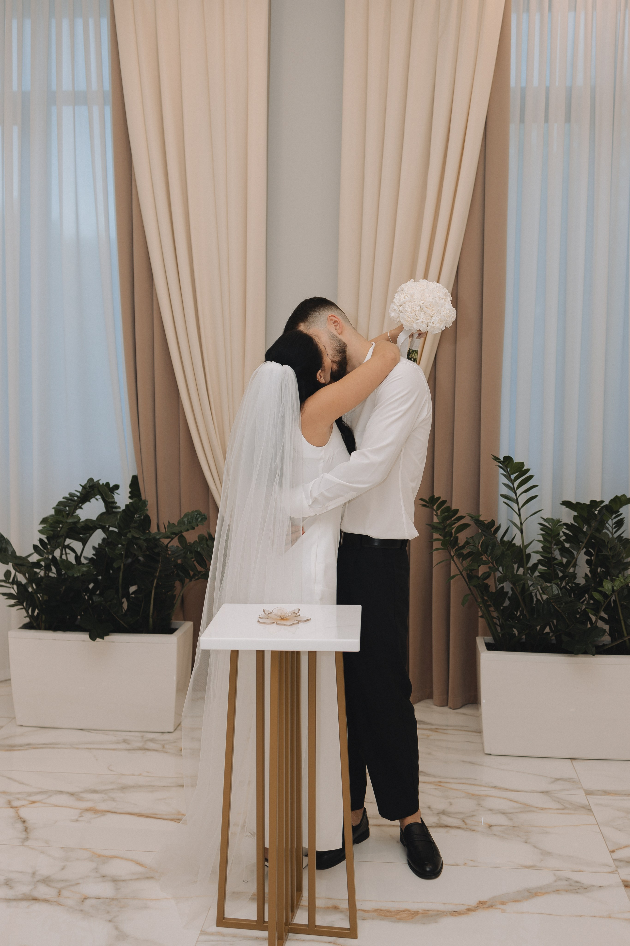 Милена и Филипп (2024). Свадебный и семейный фотограф в Москве Яна Шувалова