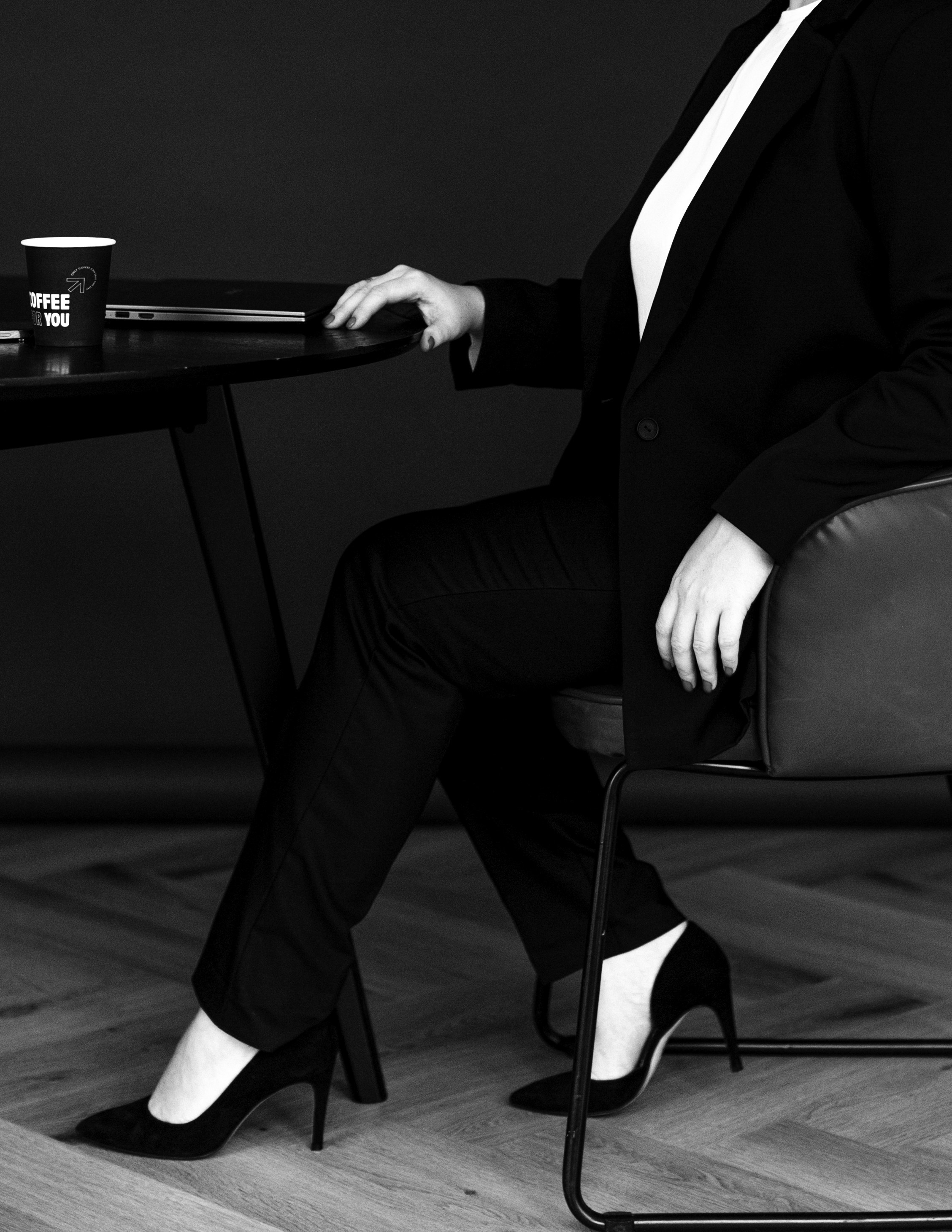 Тренер по эмоциональному интеллекту. Женский и контент фотограф в Москве