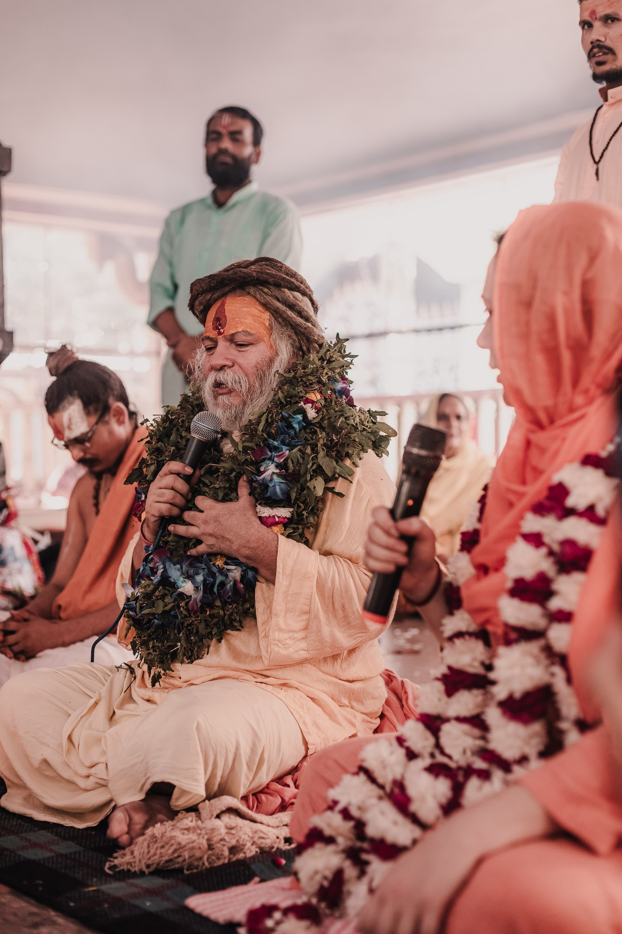Navaratri yajna at Devraha Baba Ji ashram. Мариам Багдасарян