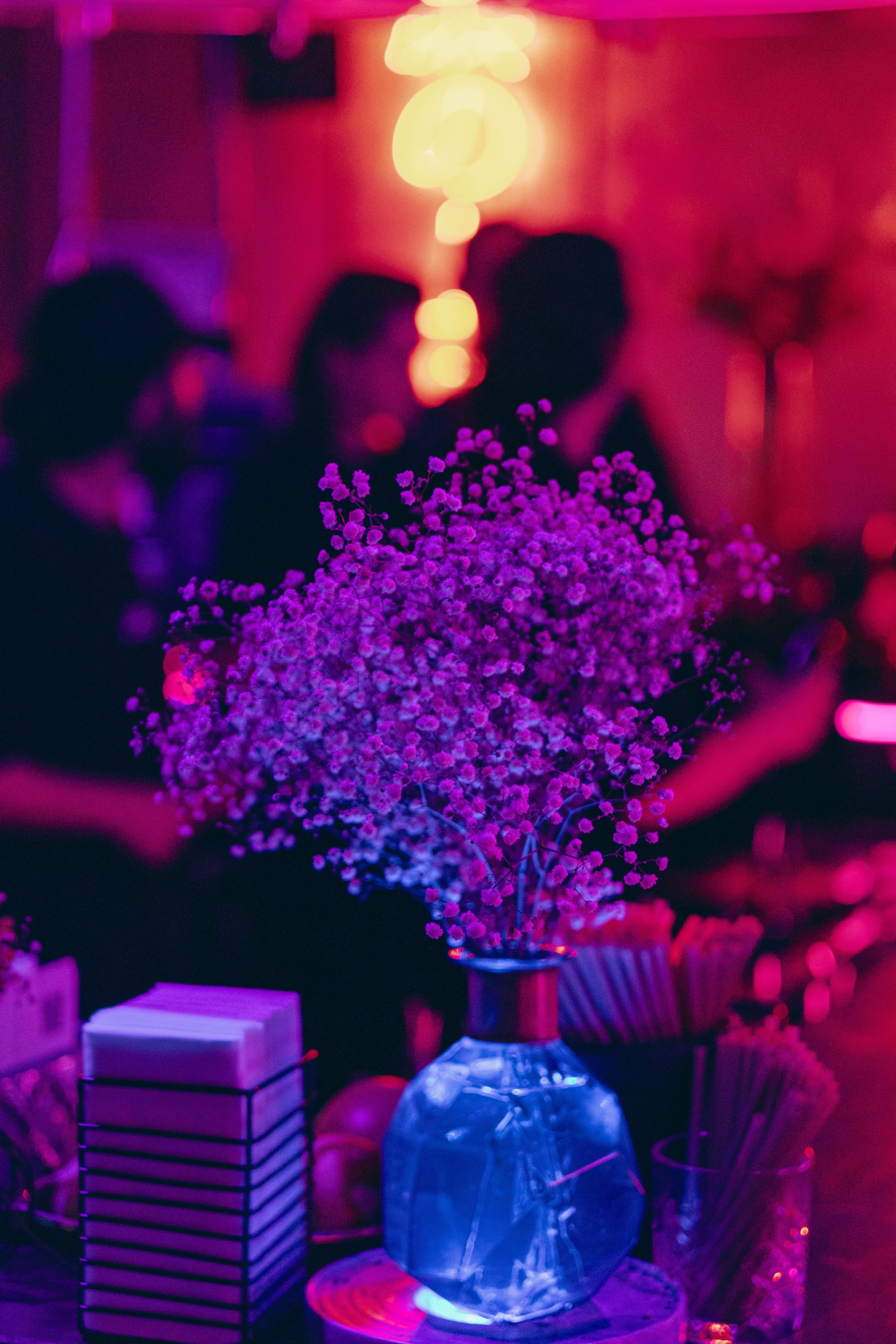 Неоновая гейша. Jean De Vivre Gallery