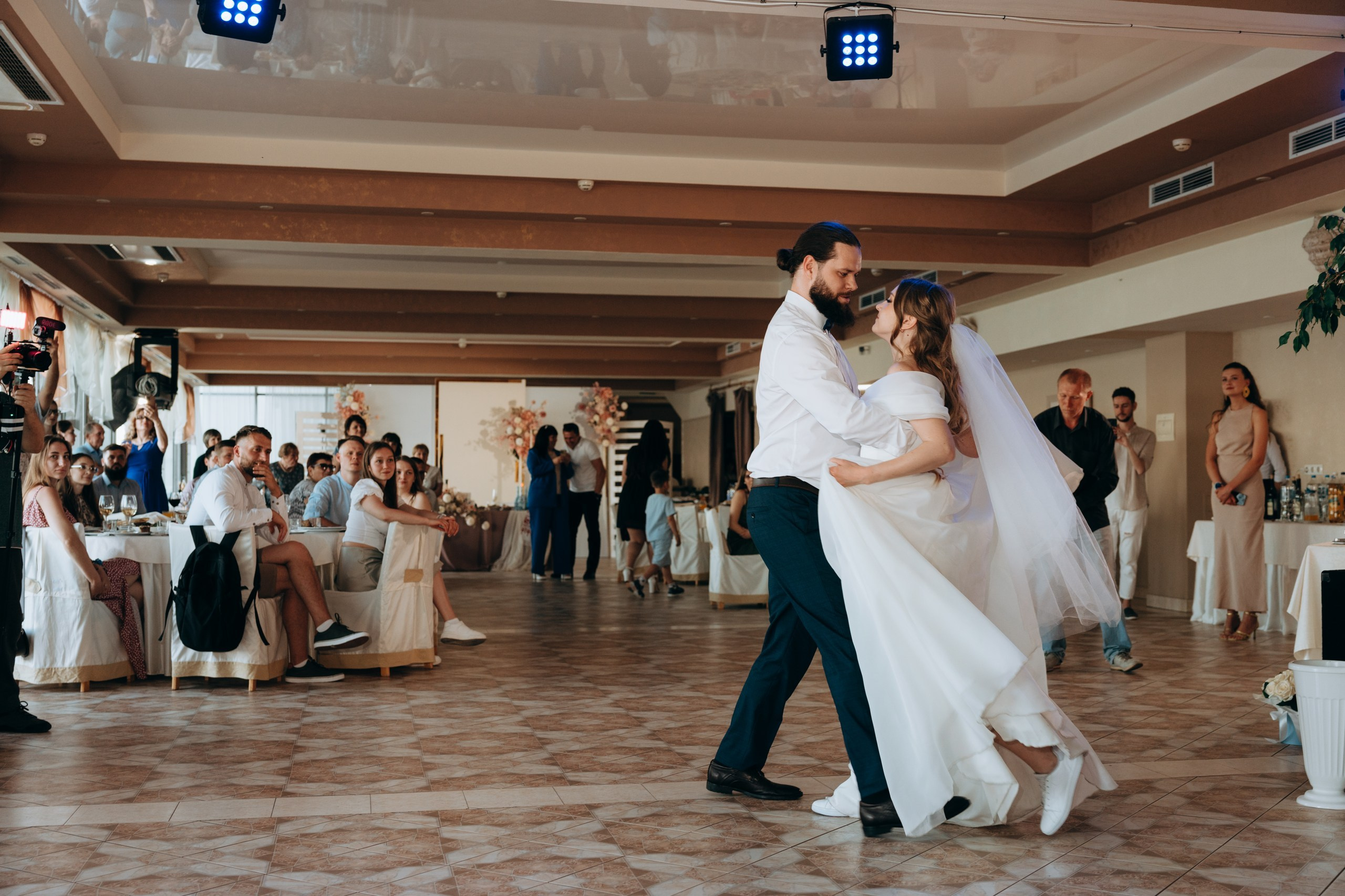 Свадебная фотосессия в Ялте. Портретный свадебный фотограф Крым | Евгения Щитенко