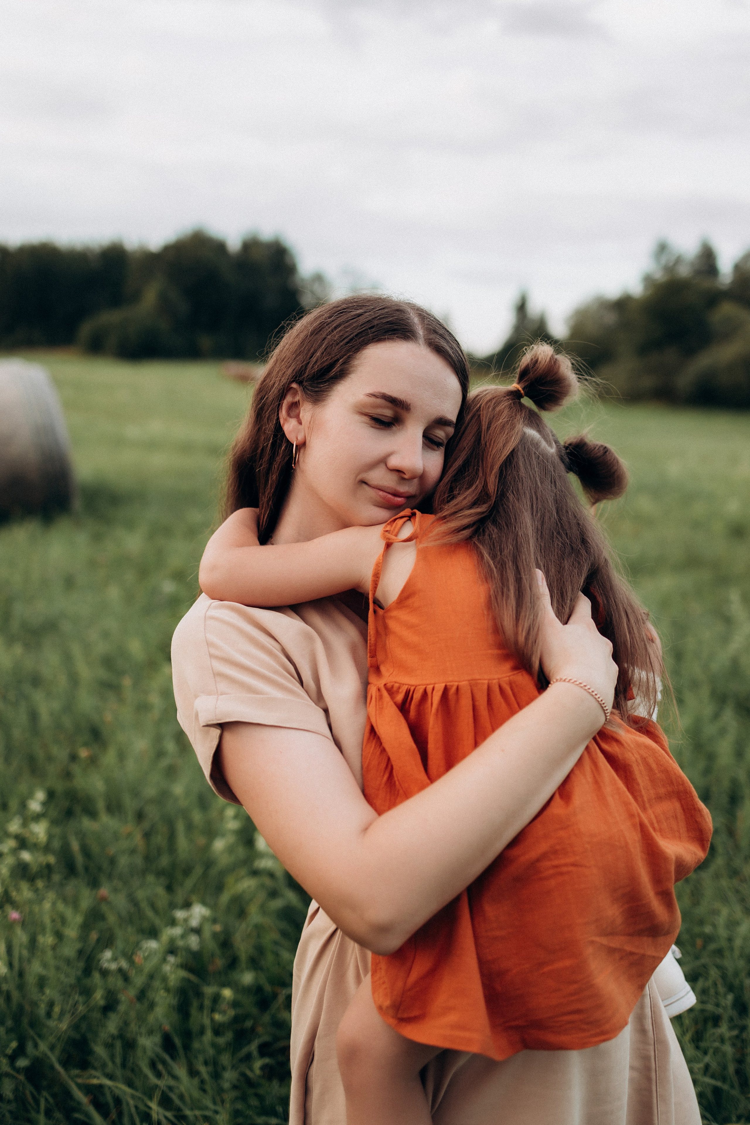 Катя и малышка Аня. Фотограф Елена Рябцева