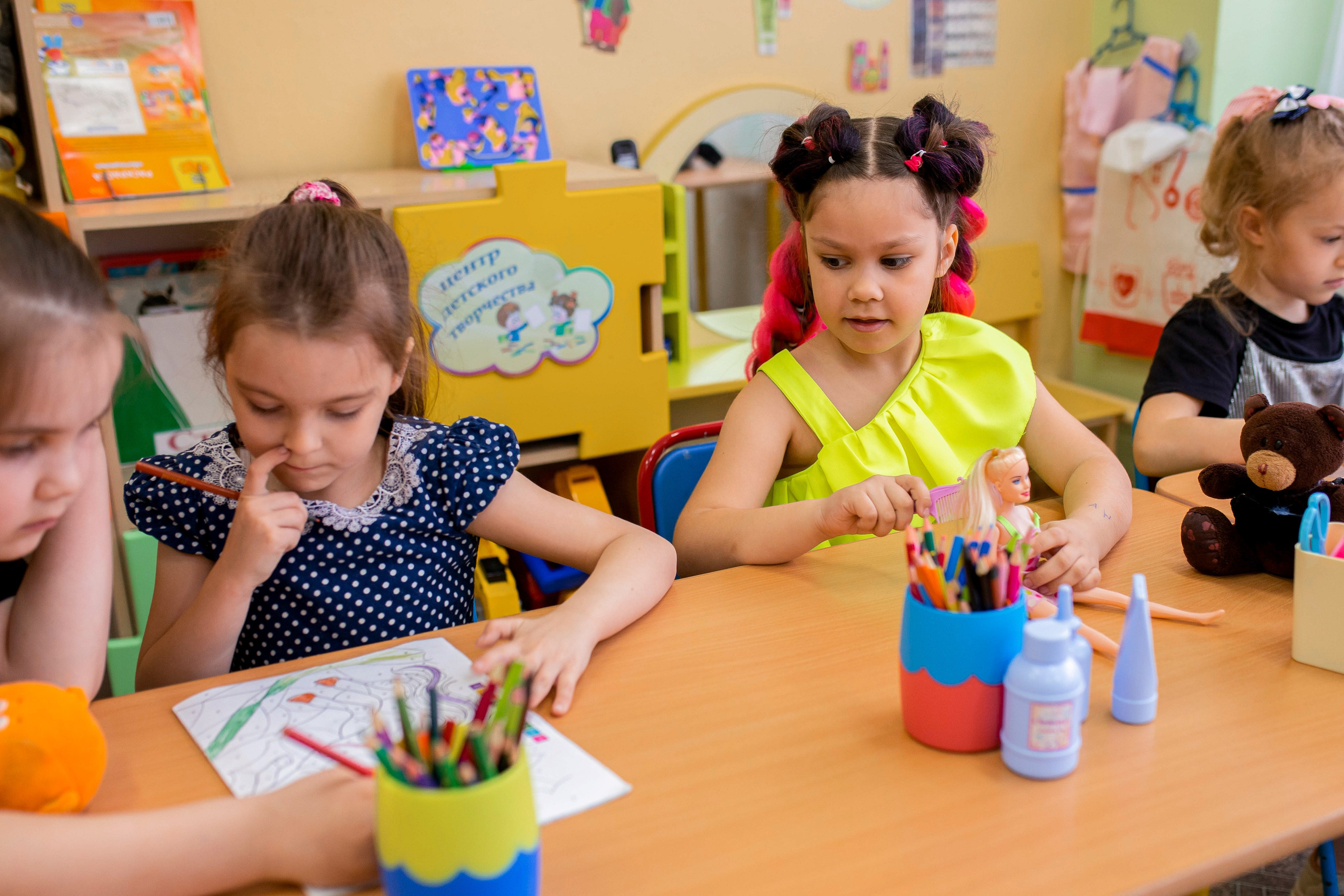 Выпускница Милена с группой. Семейный и детский фотограф город Тында Дарья