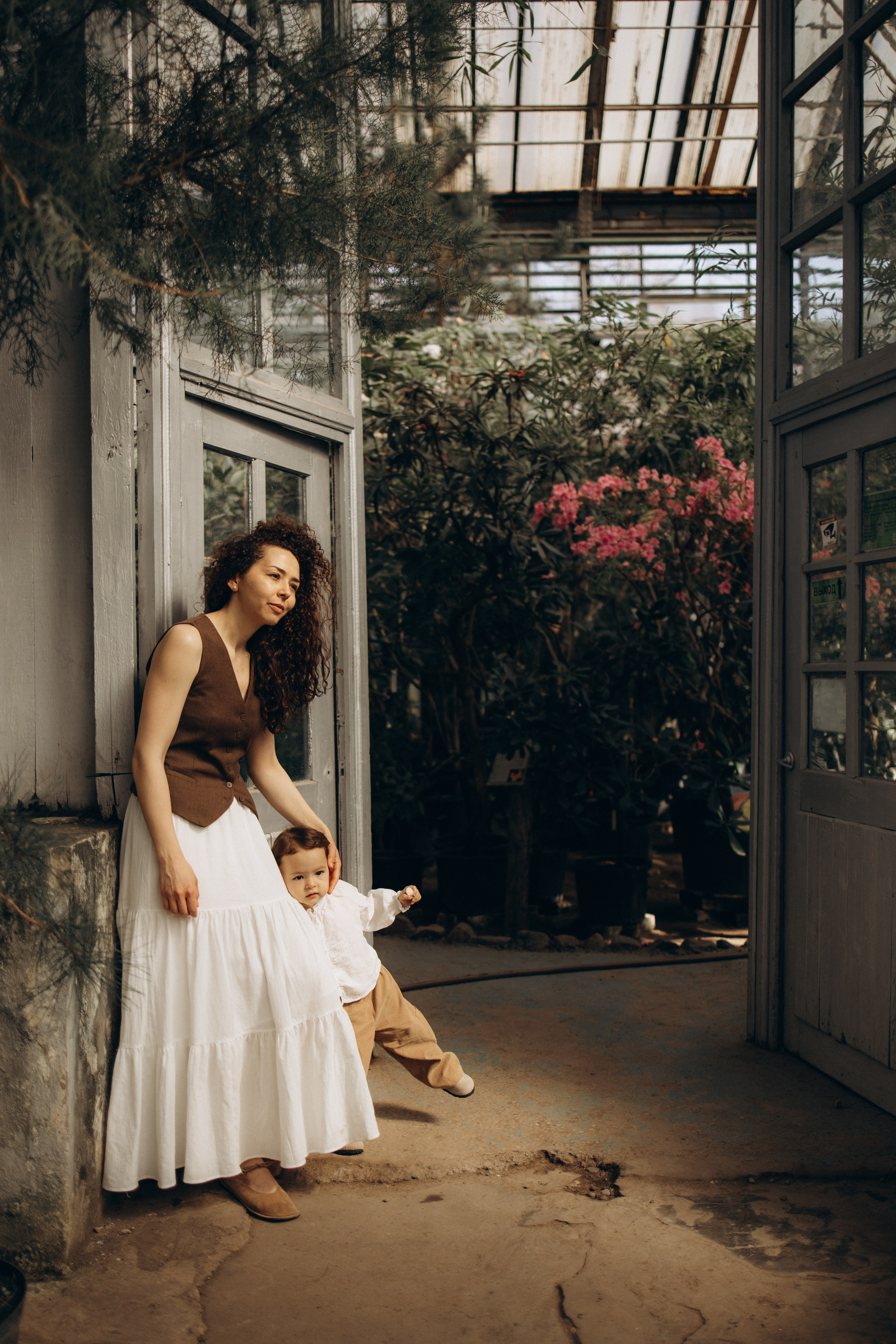 Прогулка по оранжерее. Семейный фотограф в Москве Ксения Аганина