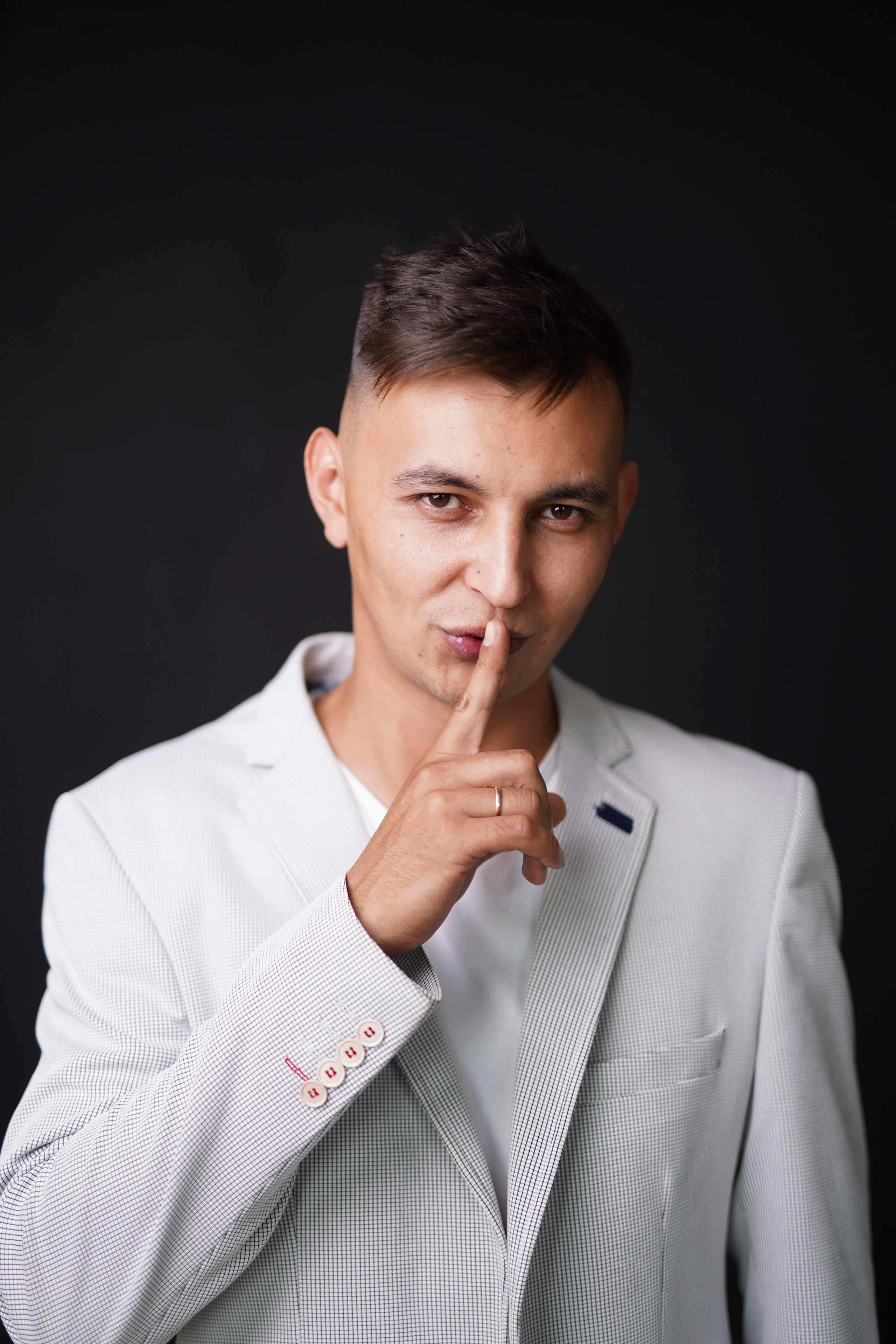 Ведущий раз. Свадебный и репортажный фотограф в Уфе и по России