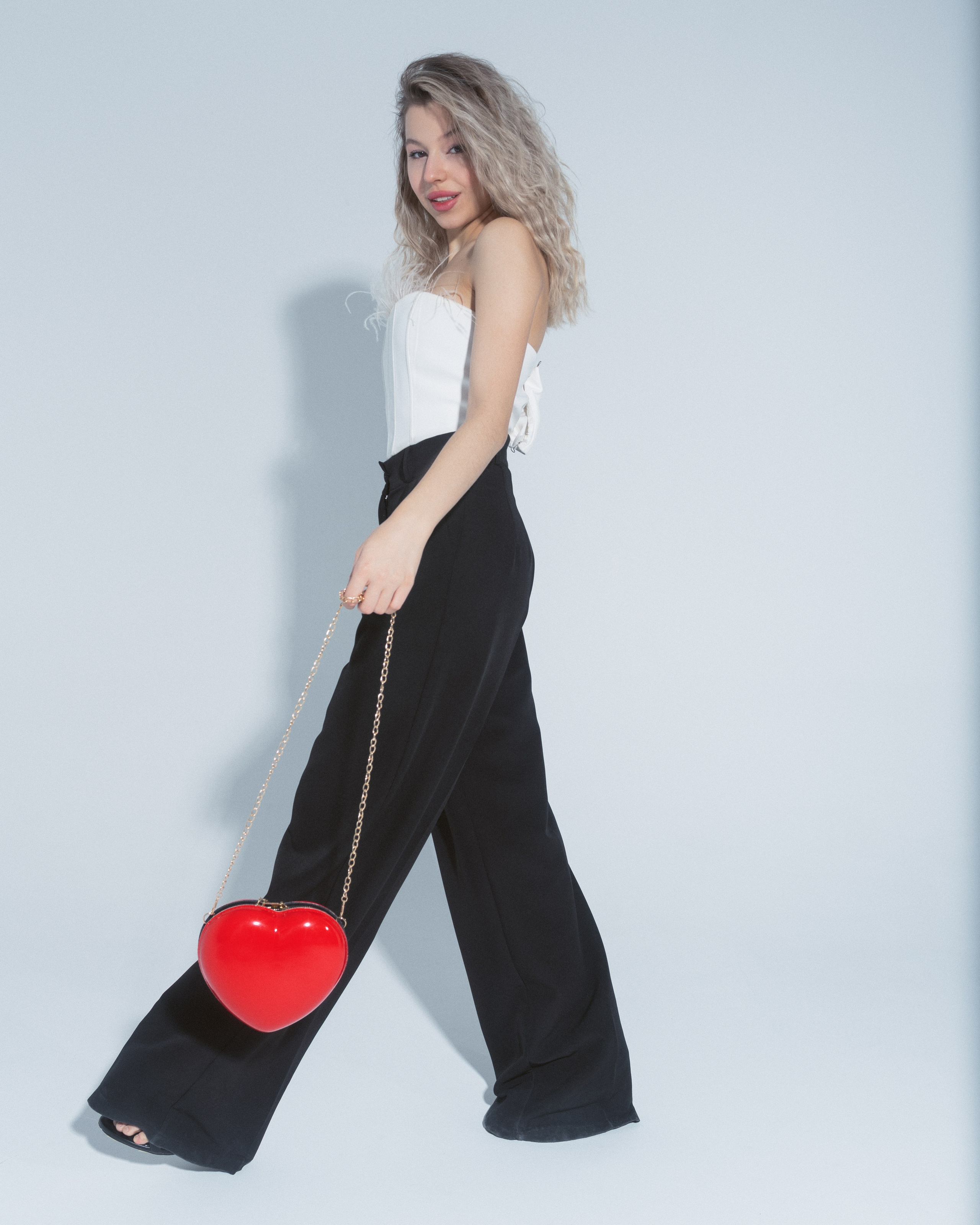 Фотограф для маркетплейсов в Гуанчжоу | Профессиональная фотосъемка товаров. Коммерческий и предметный фотограф в Гуанчжоу Коваленко Александр