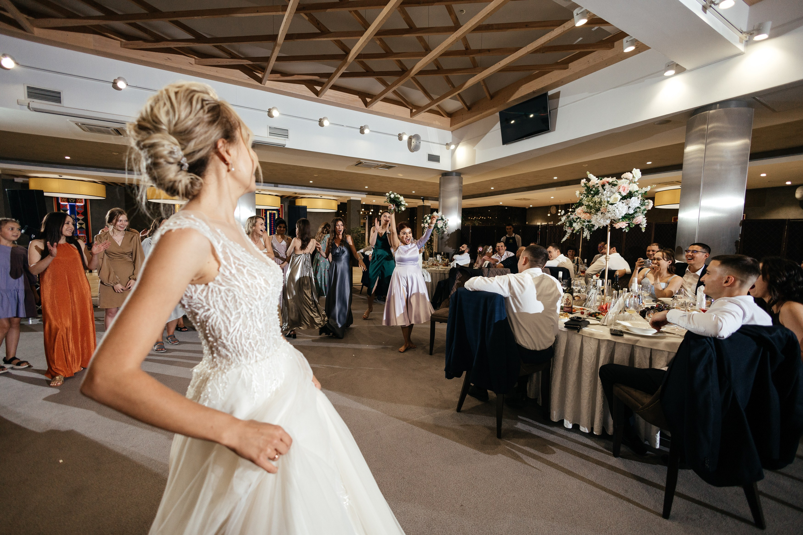 Свадебный фотограф Уфа — Руслан ГабдлисламовЖивые эмоции, красивые кадры, воспоминания на всю жизнь.Работаю по всей Республике Башкортоста. Свадебный фотограф Уфа Руслан Габдлисламов