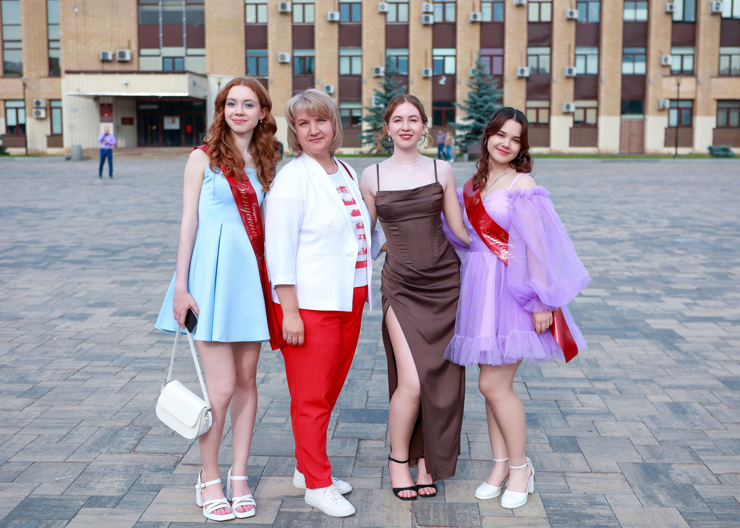 Вручение аттестатов 11 класс в Домодедовский лицей № 3. Выпускные альбомы и школьный фотограф в Подольске, Троицке, Щербинке, Москве и Московской области