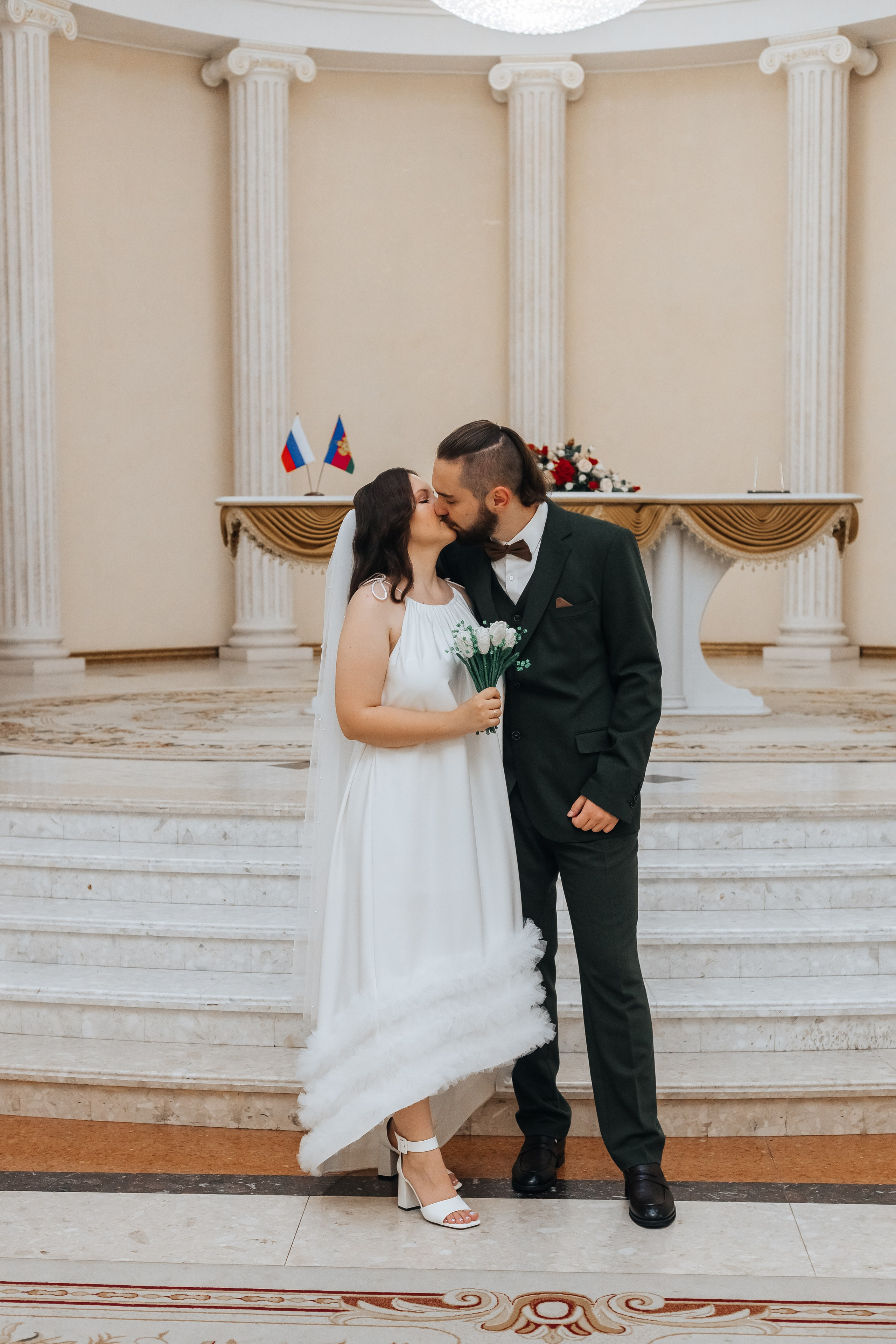 Фотограф в Краснодаре, съемка боакосочетания в Екатерининском зале