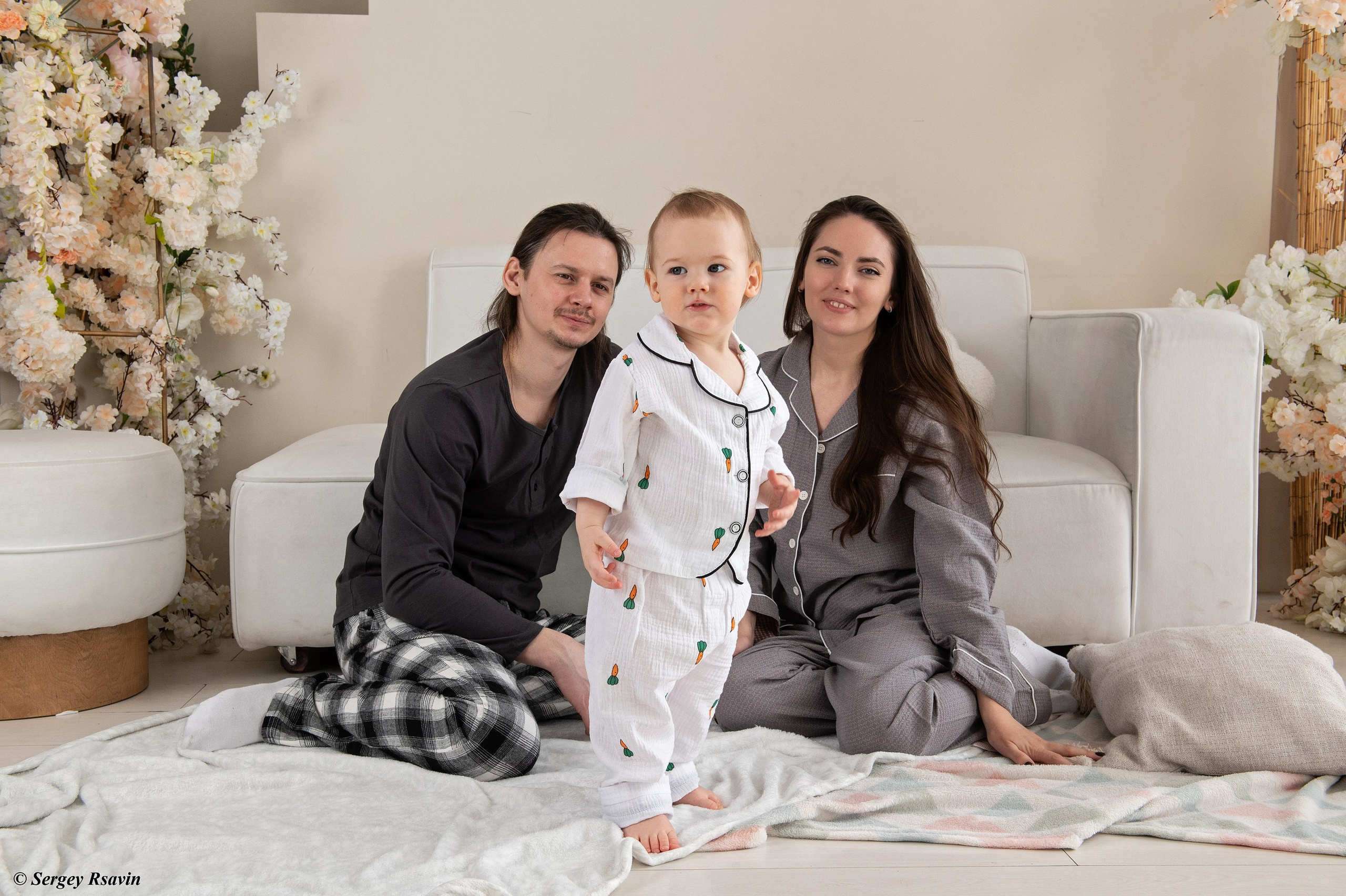Семейная съемка в студии. Фотограф в Москве Сергей Рсавин
