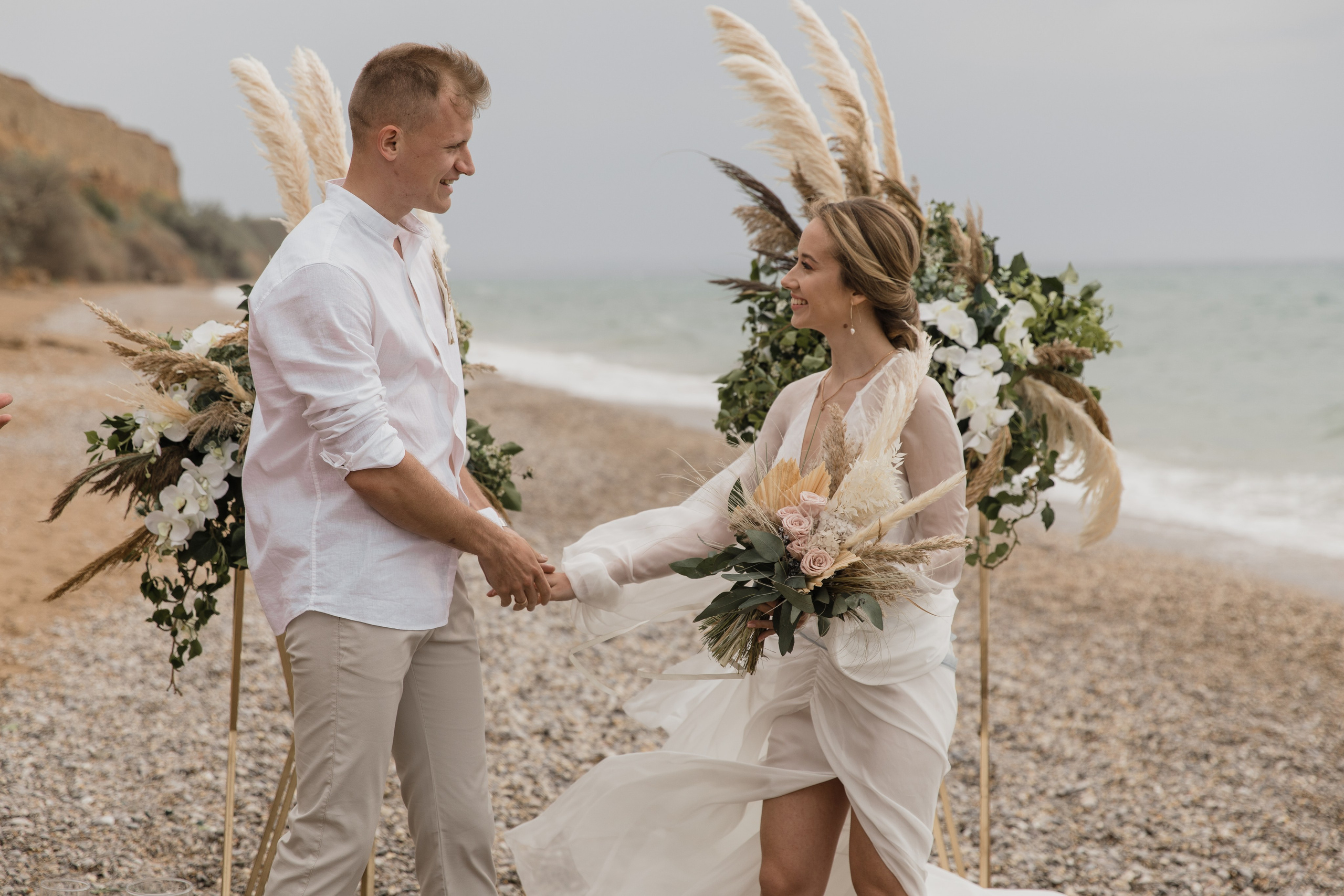 На берегу моря…. СВАДЕБНЫЙ ФОТОГРАФ В КРЫМУ И СЕВАСТОПОЛЕ