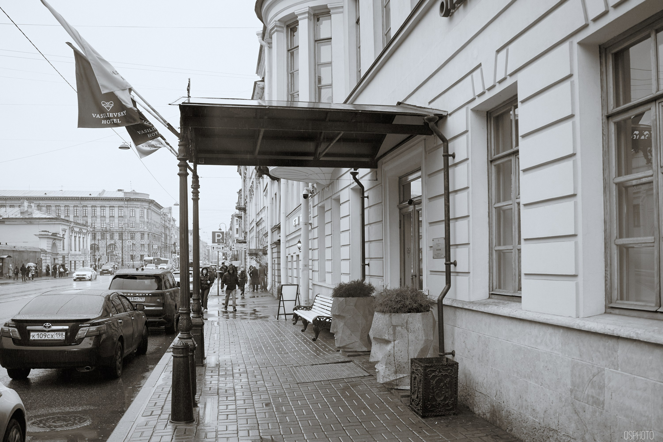 Васильевский остров. Фотографъ Сергѣевъ. Поймать мгновеніе