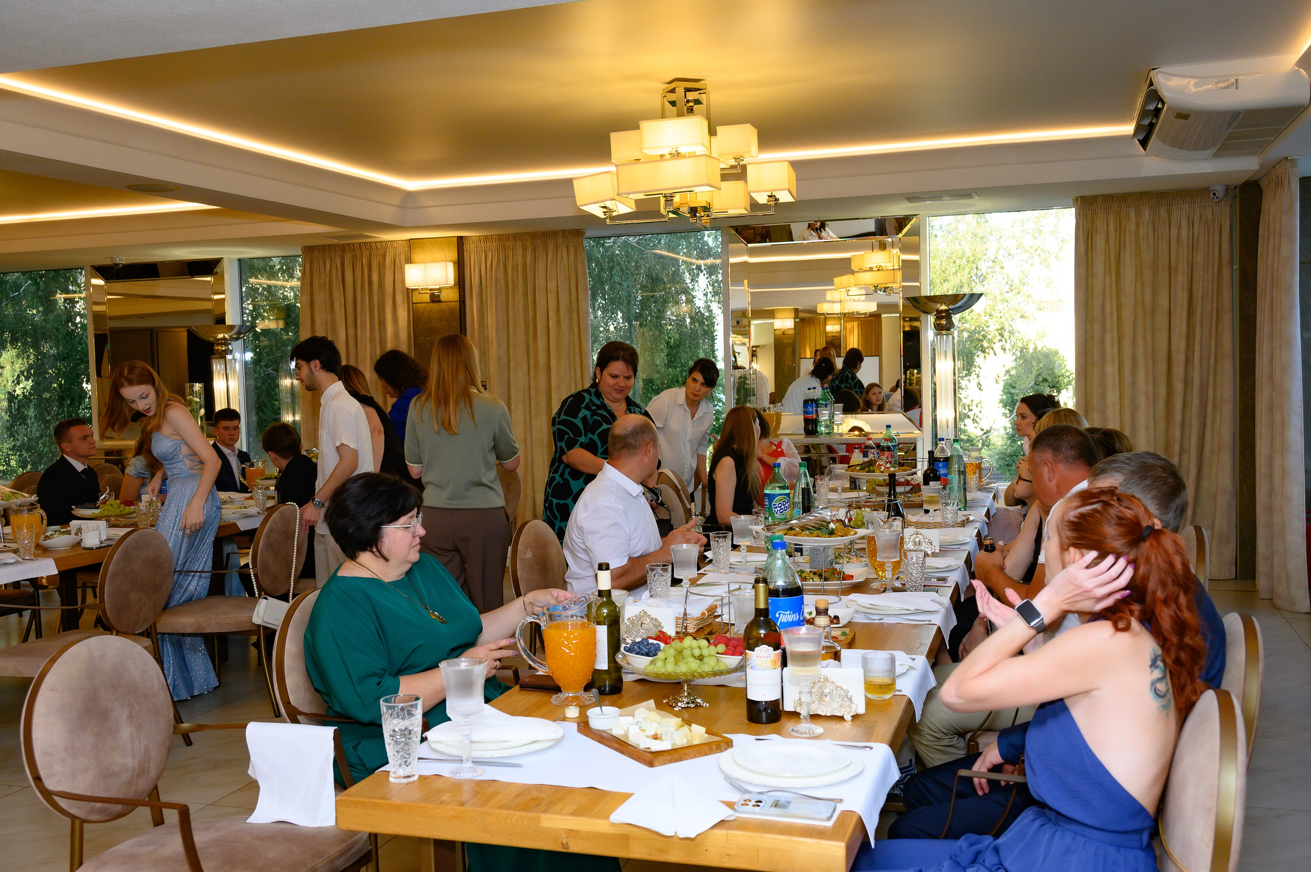 Выпускной 11 кл 2025. Семейный и детский фотограф в Новороссийске Лебедева Елена