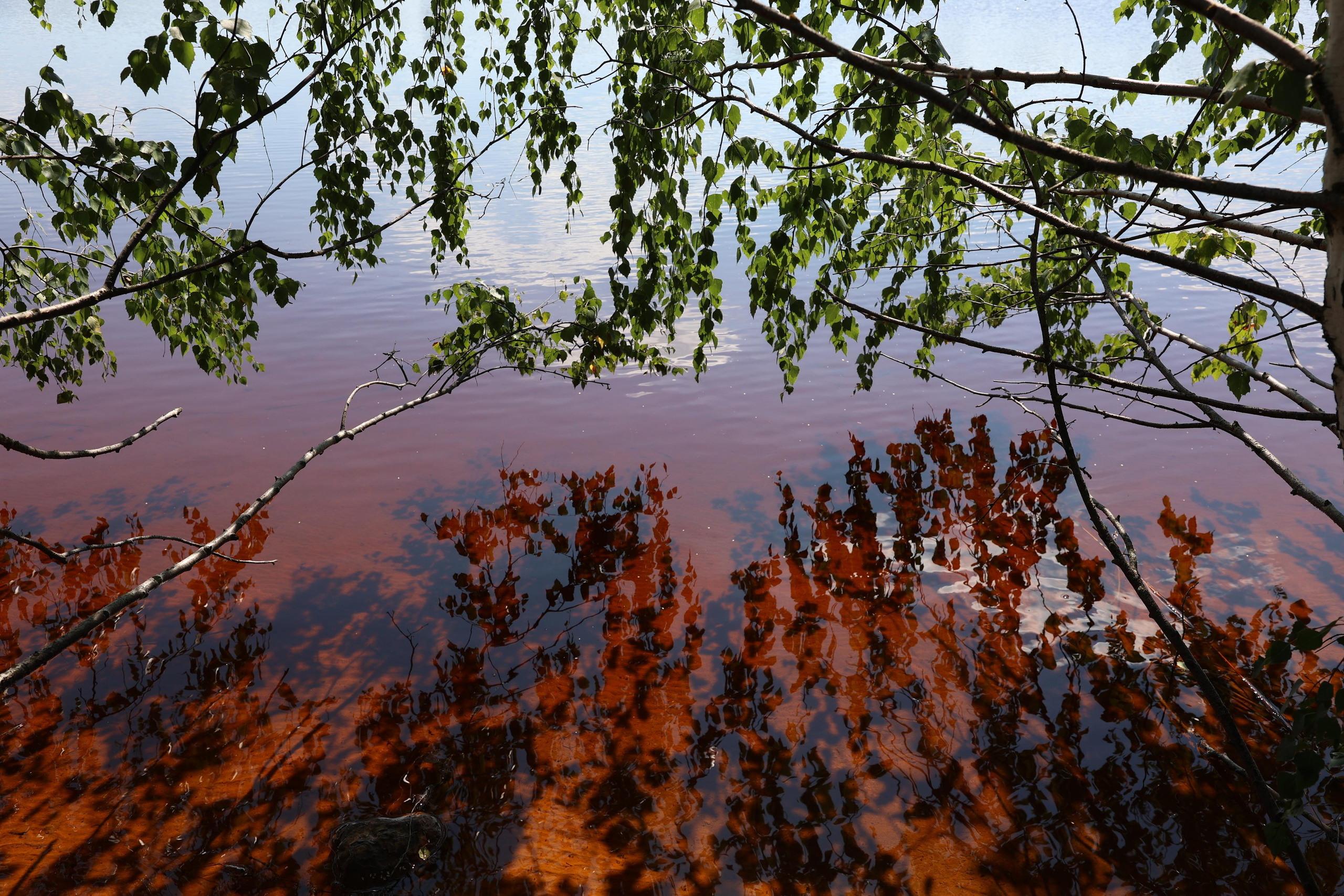Red Lake, Konduki. Andrey Filippov Photographer