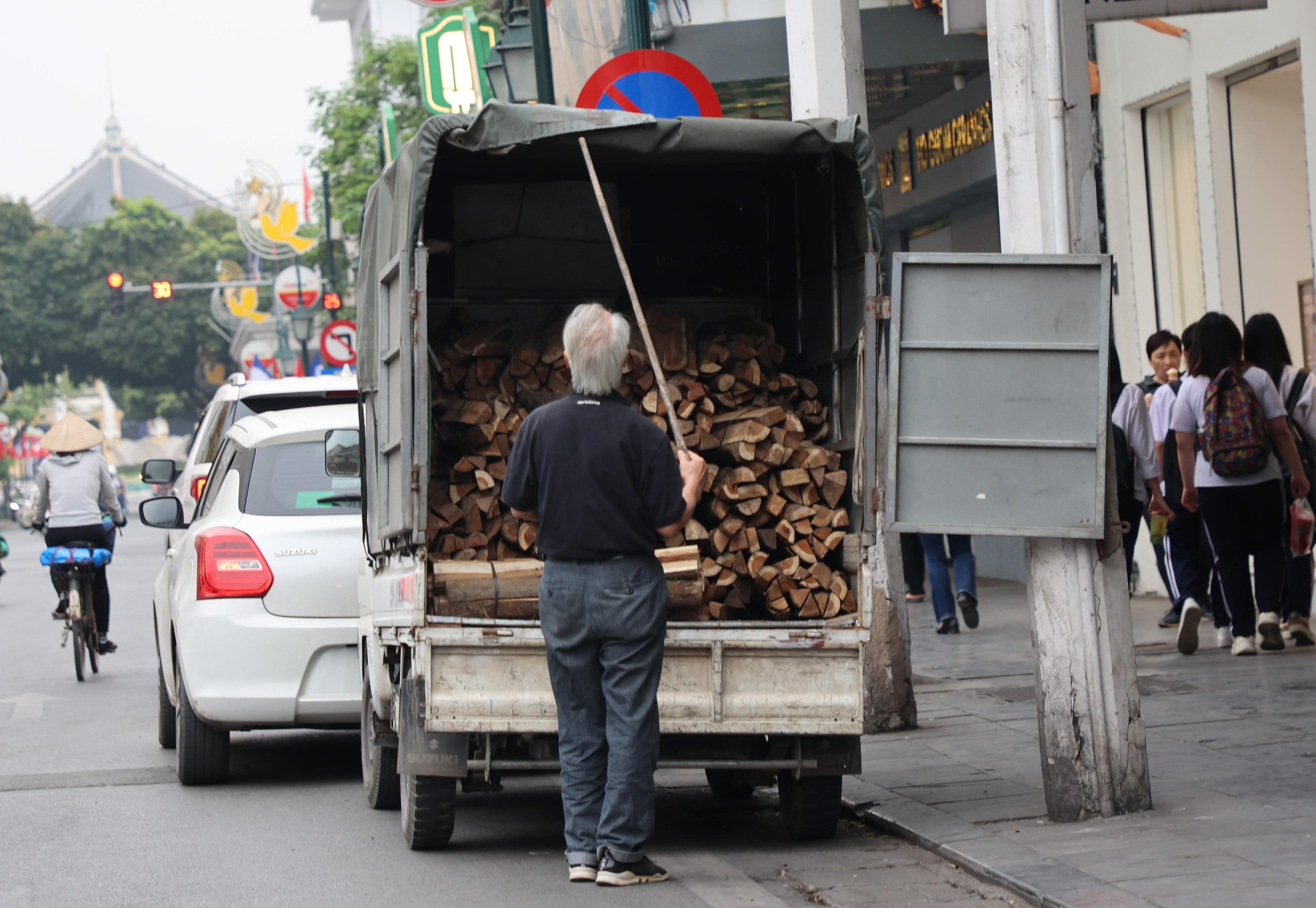 Hanoi, Vietnam. Andrey Filippov Photographer