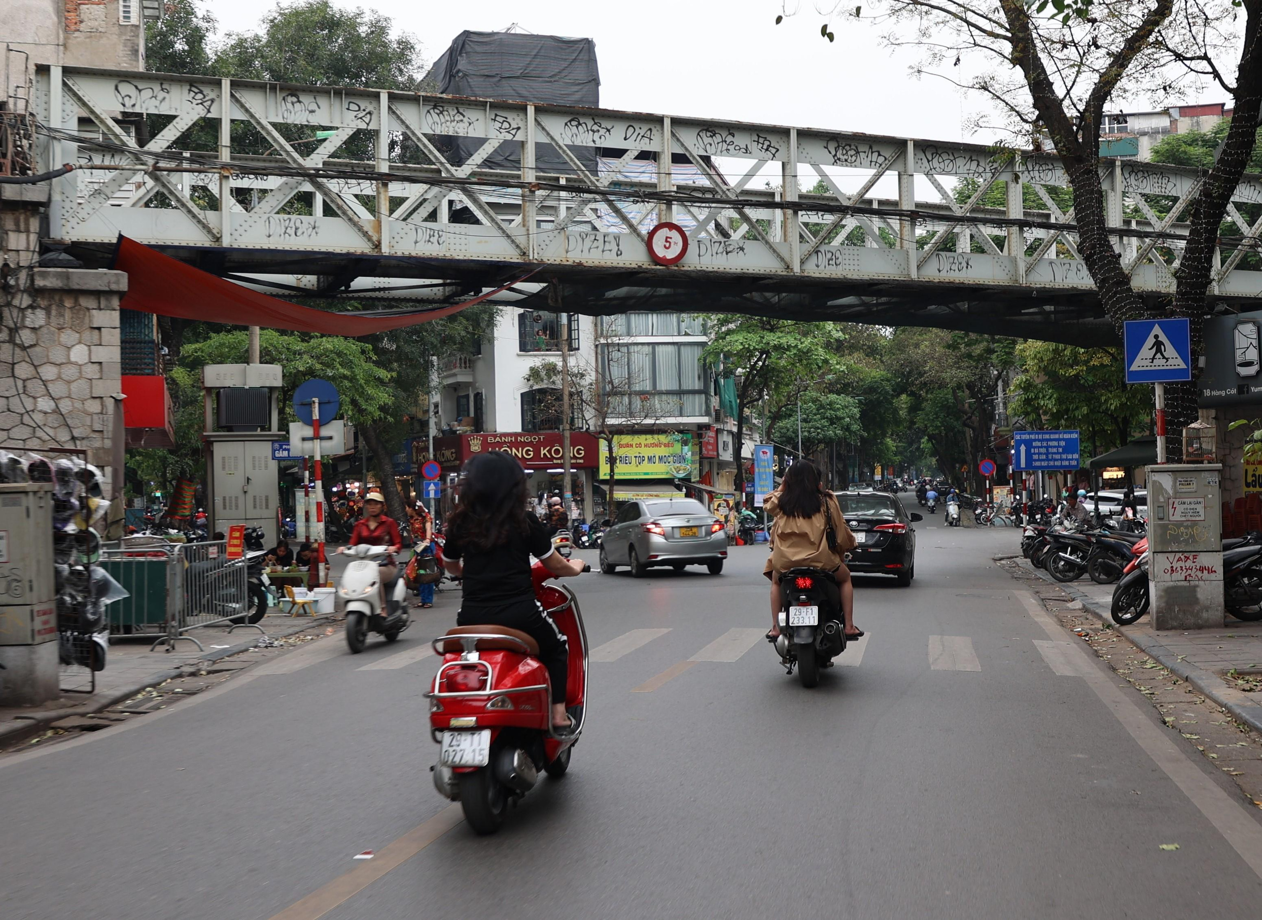 Hanoi, Vietnam. Andrey Filippov Photographer