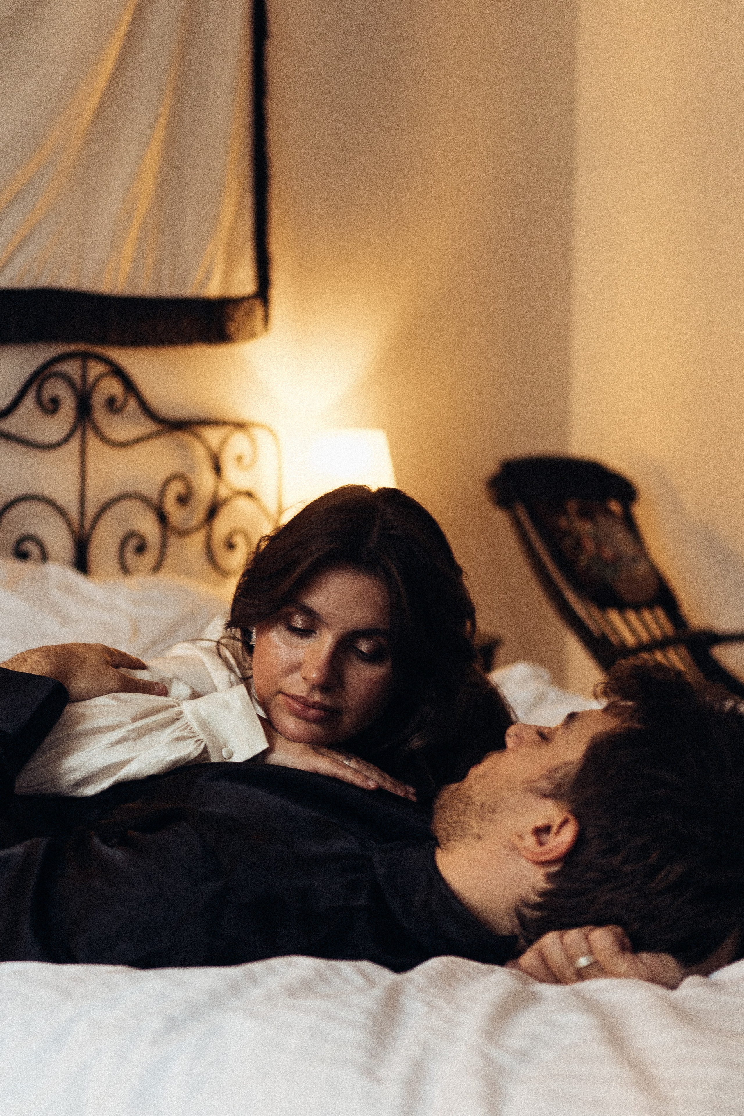 УТРО ЖЕНИХА И НЕВЕСТЫ В ПИТЕРСКОЙ КВАРТИРЕ И СЬЕМКА С СВАДЕБНЫХ ОБРАЗАХ. Профессиональный фотограф, Санкт-Петербург — Виктория Богомолова