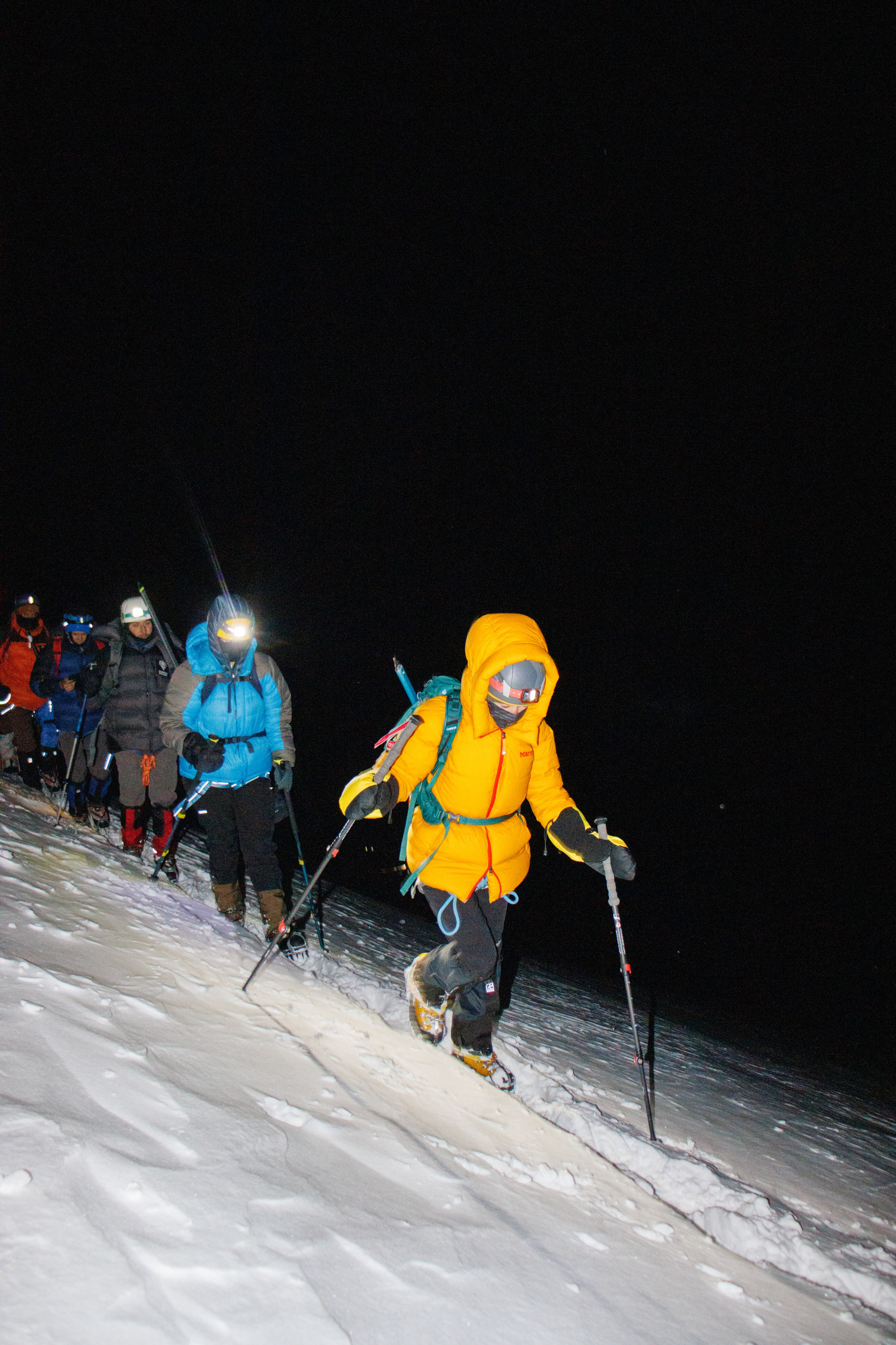 Эльбрус / восхождение. Фотограф на трекинг и восхождение Эльбрус, Приэльбрусье. Елизавета Бобок