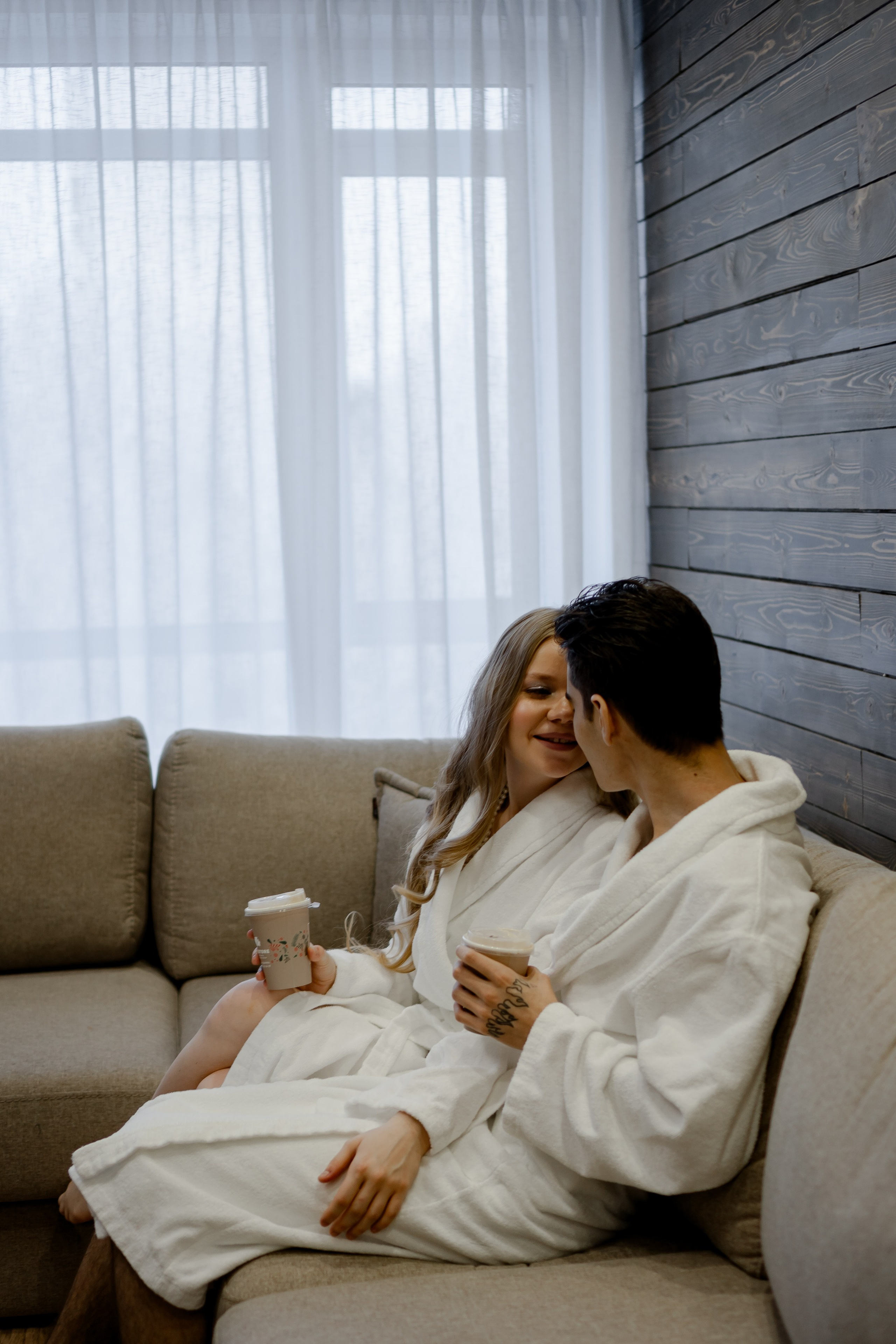 СВАДЕБНАЯ СЬЕМКА СБОРОВ В ОТЕЛЕ И ВЫЕЗД НА ЦЕРЕМОНИЮ (СНЯТО В СИБИРЕ В НИЖНЕВАРТОВСКЕ). Профессиональный фотограф, Санкт-Петербург — Виктория Богомолова