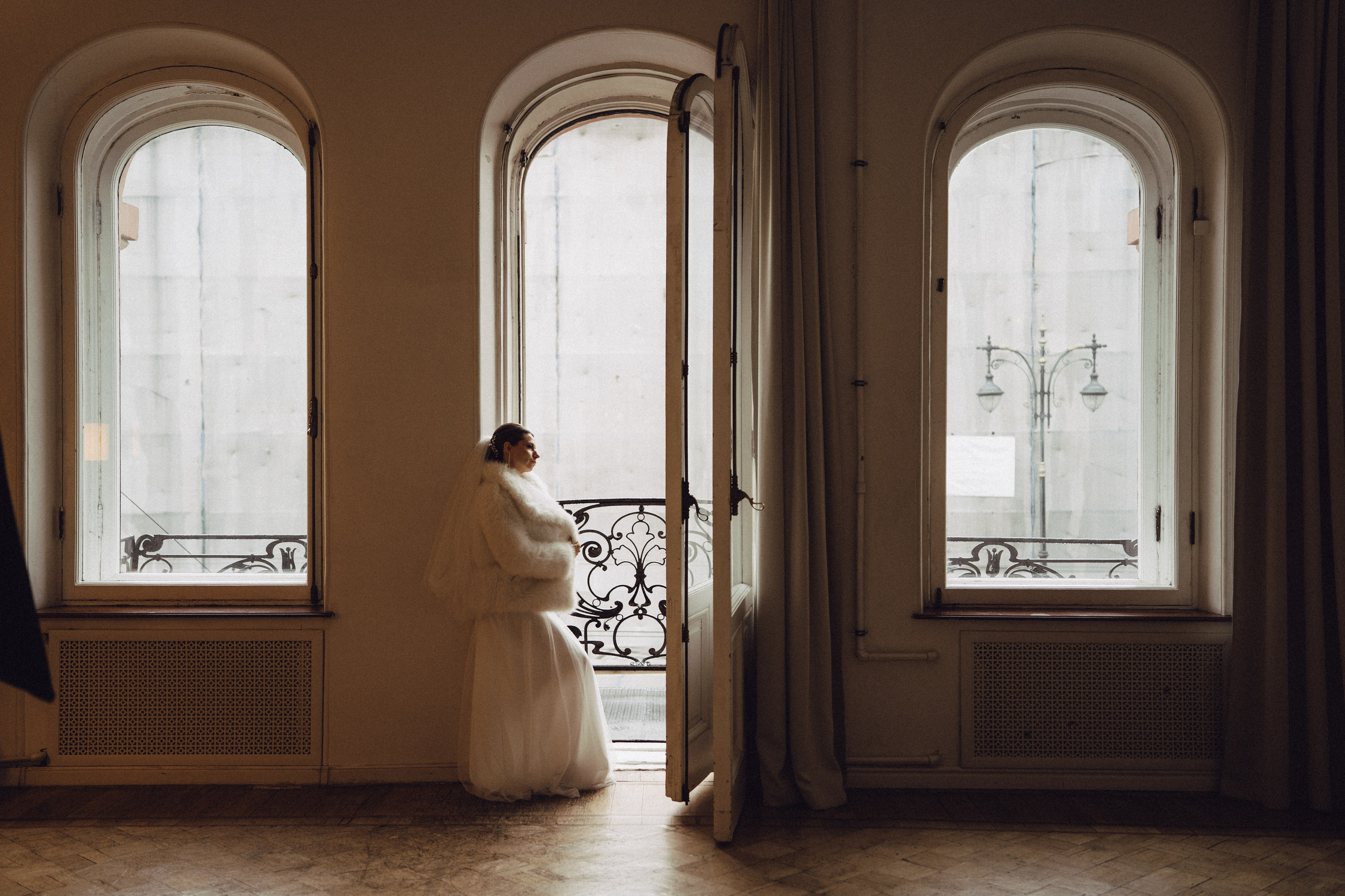 СВАДЕБНАЯ СЬЕМКА ВО ВТОРОМ ДВОРЦЕ (ДЕКАБРЬ) ТАКЖЕ СЬЕМКА В СТУДИИ НА ЧЕРНЫШЕВСКОЙ. Профессиональный фотограф, Санкт-Петербург — Виктория Богомолова