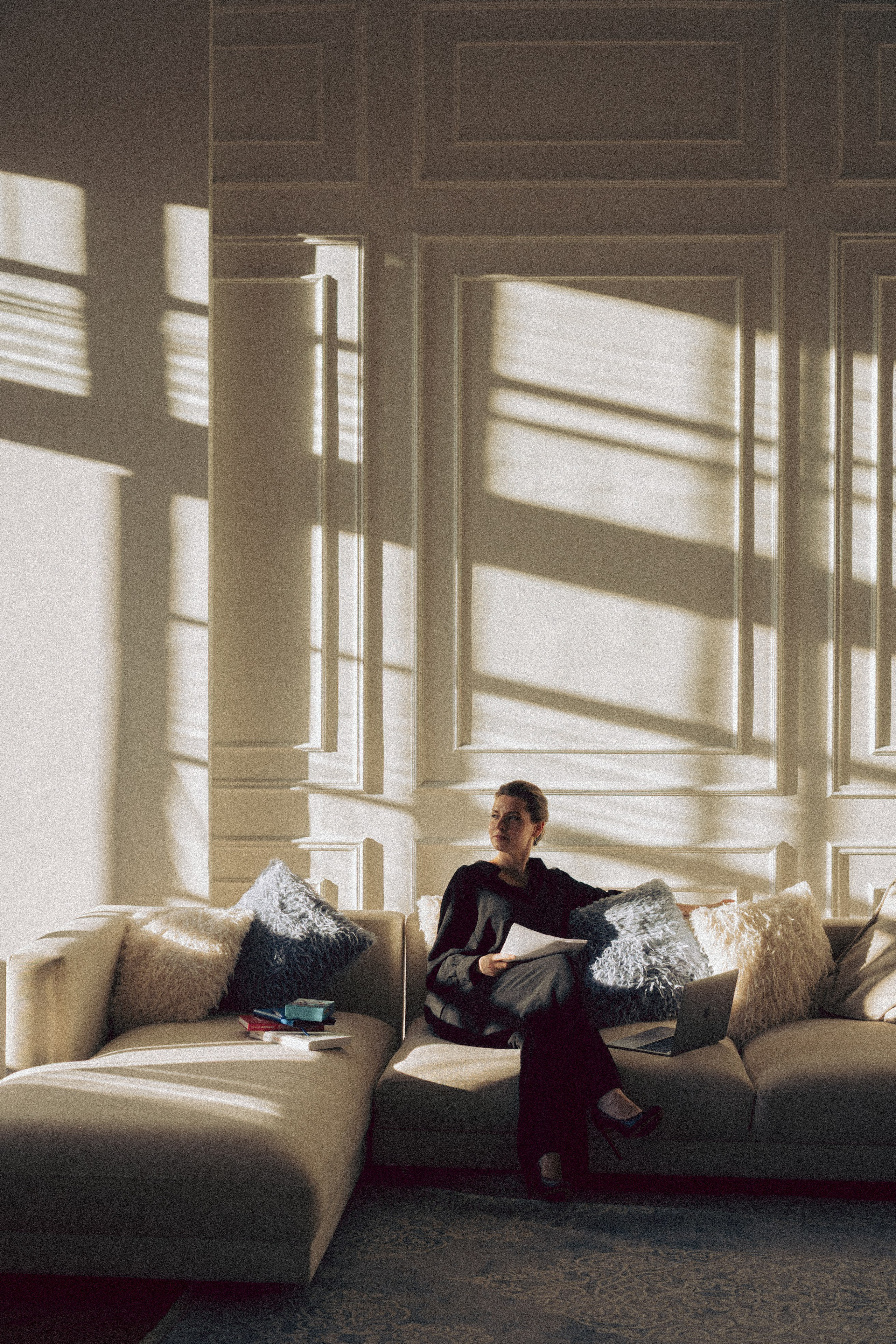 ФОТОСЕСИИЯ В СТУДИИ ДЛЯ ДЕВУШКИ ПСИХОЛОГА. Профессиональный фотограф, Санкт-Петербург — Виктория Богомолова